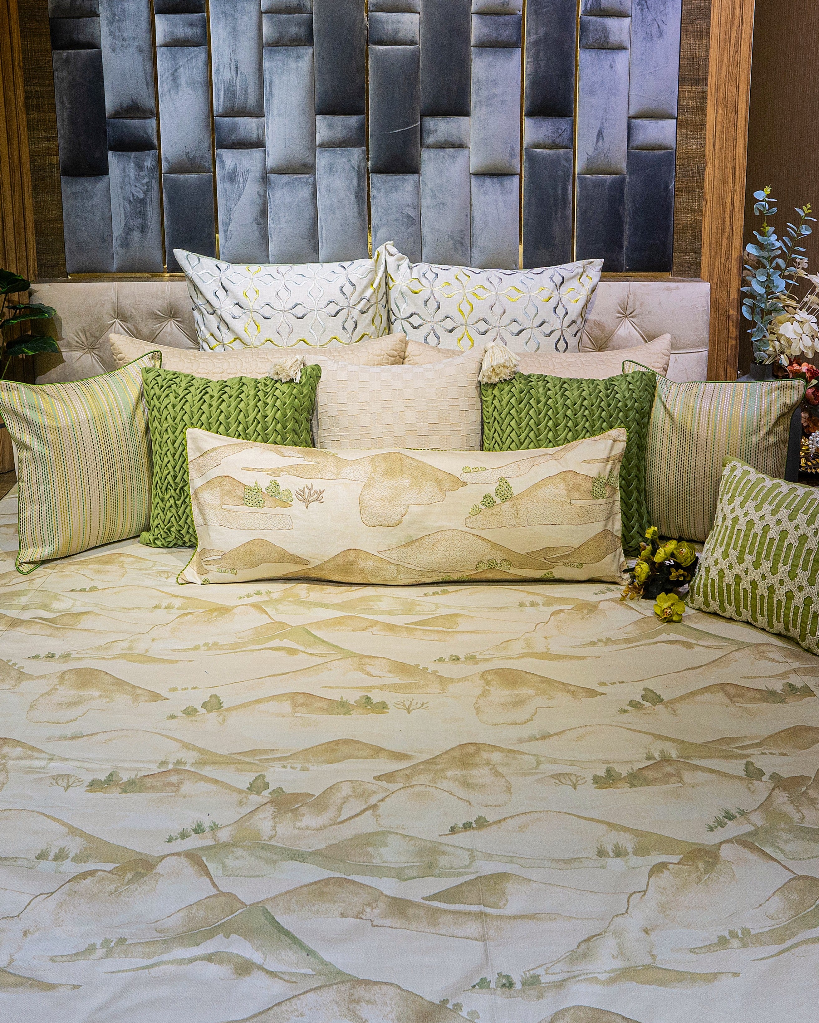 Valley Dreams Bedcover With 2 Cushion Covers