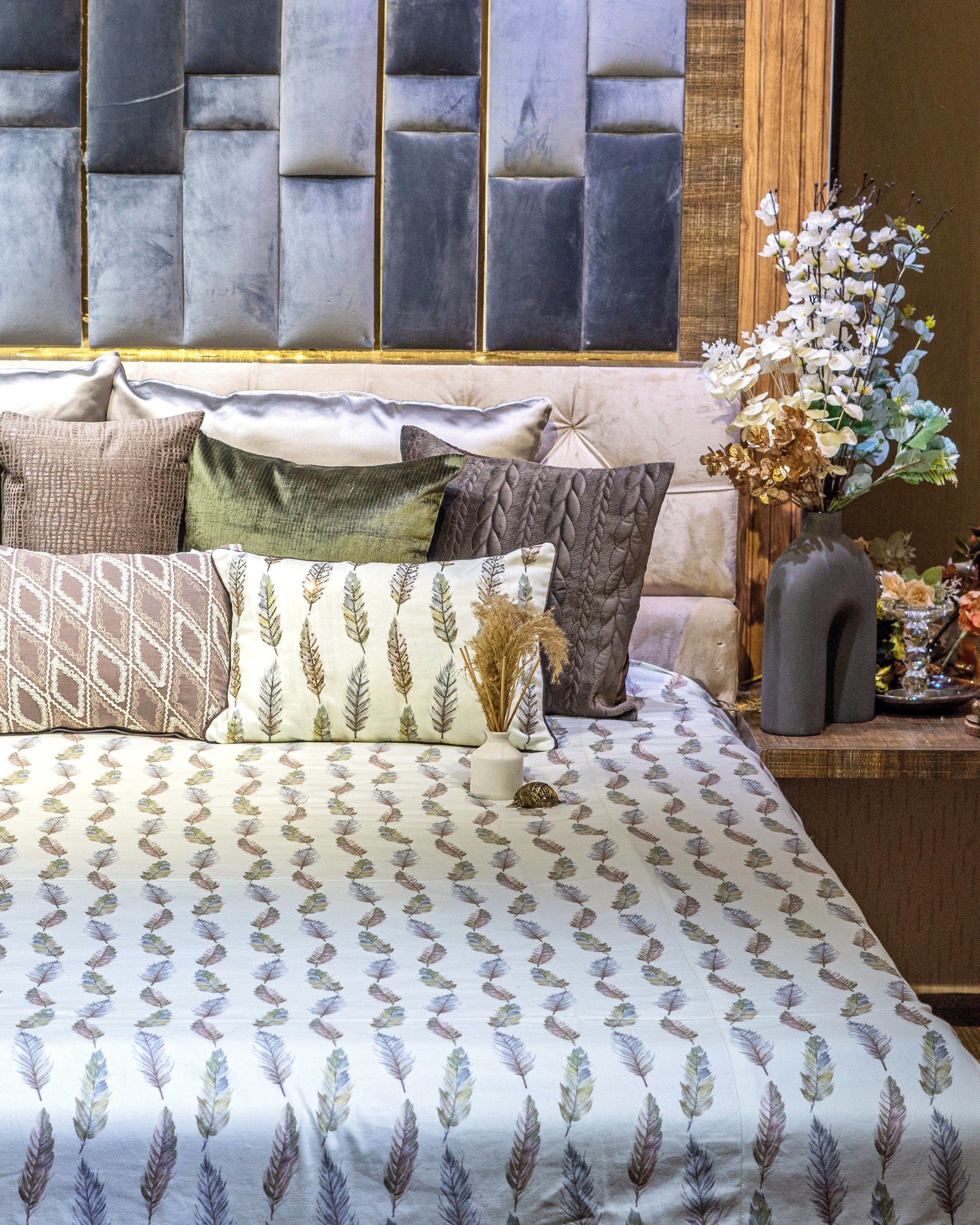 Driftwood Feathers Bedcover With 2 Cushion Covers