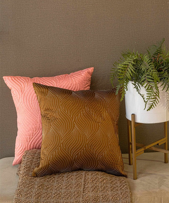 Conch Quilted Silk Cushion