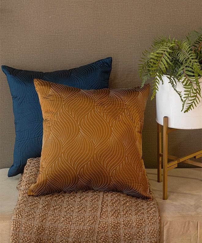 Conch Quilted Silk Cushion