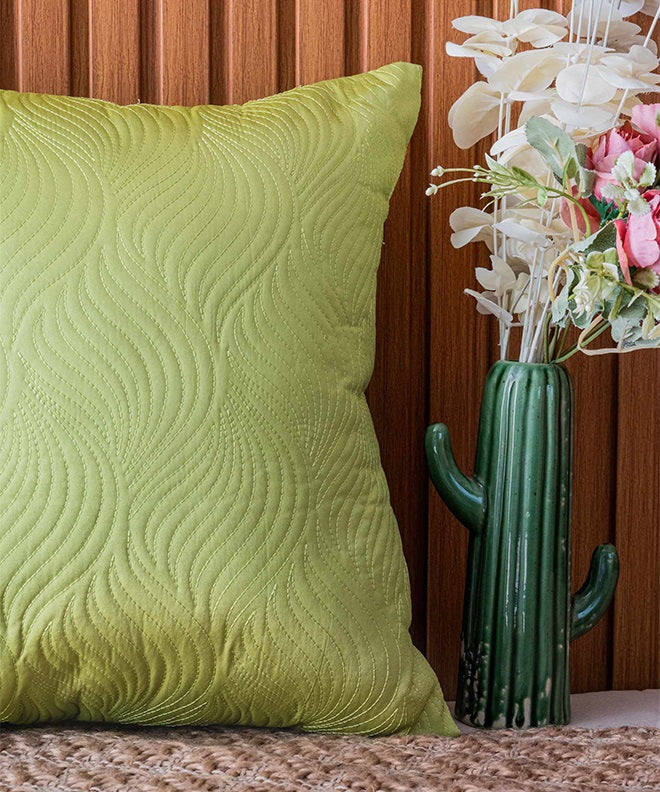 Conch Quilted Silk Cushion