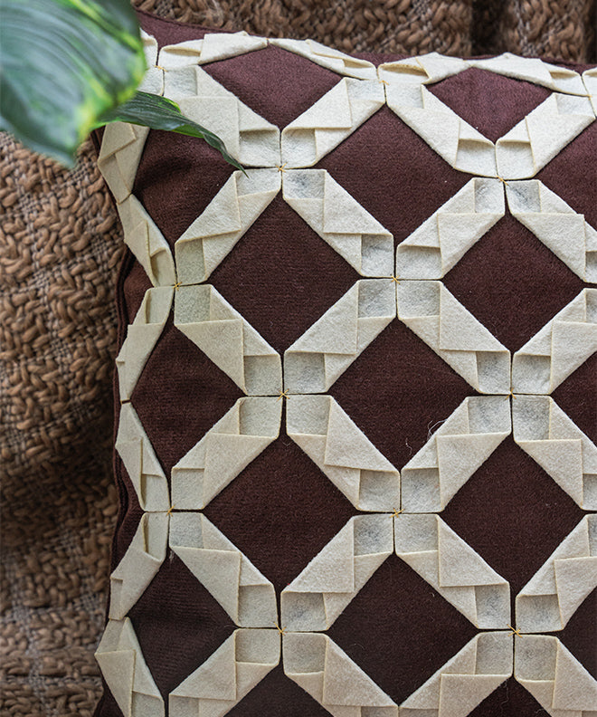 Criss Cross O'Clock Cushion