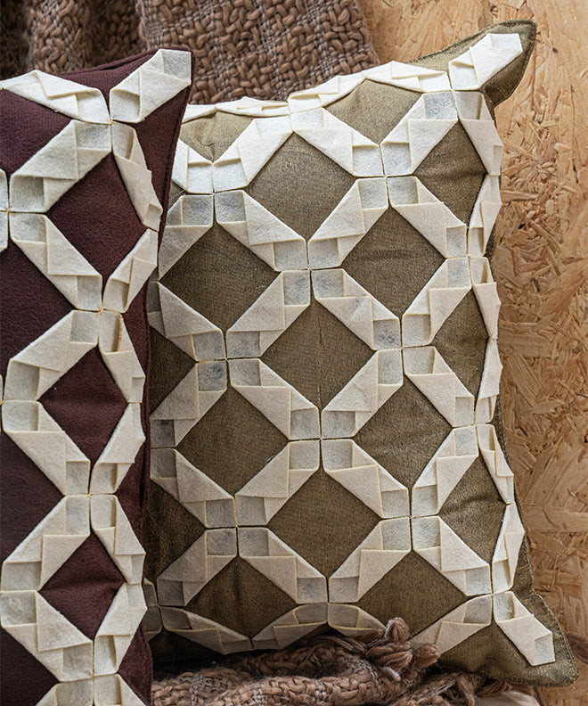 Criss Cross O'Clock Cushion