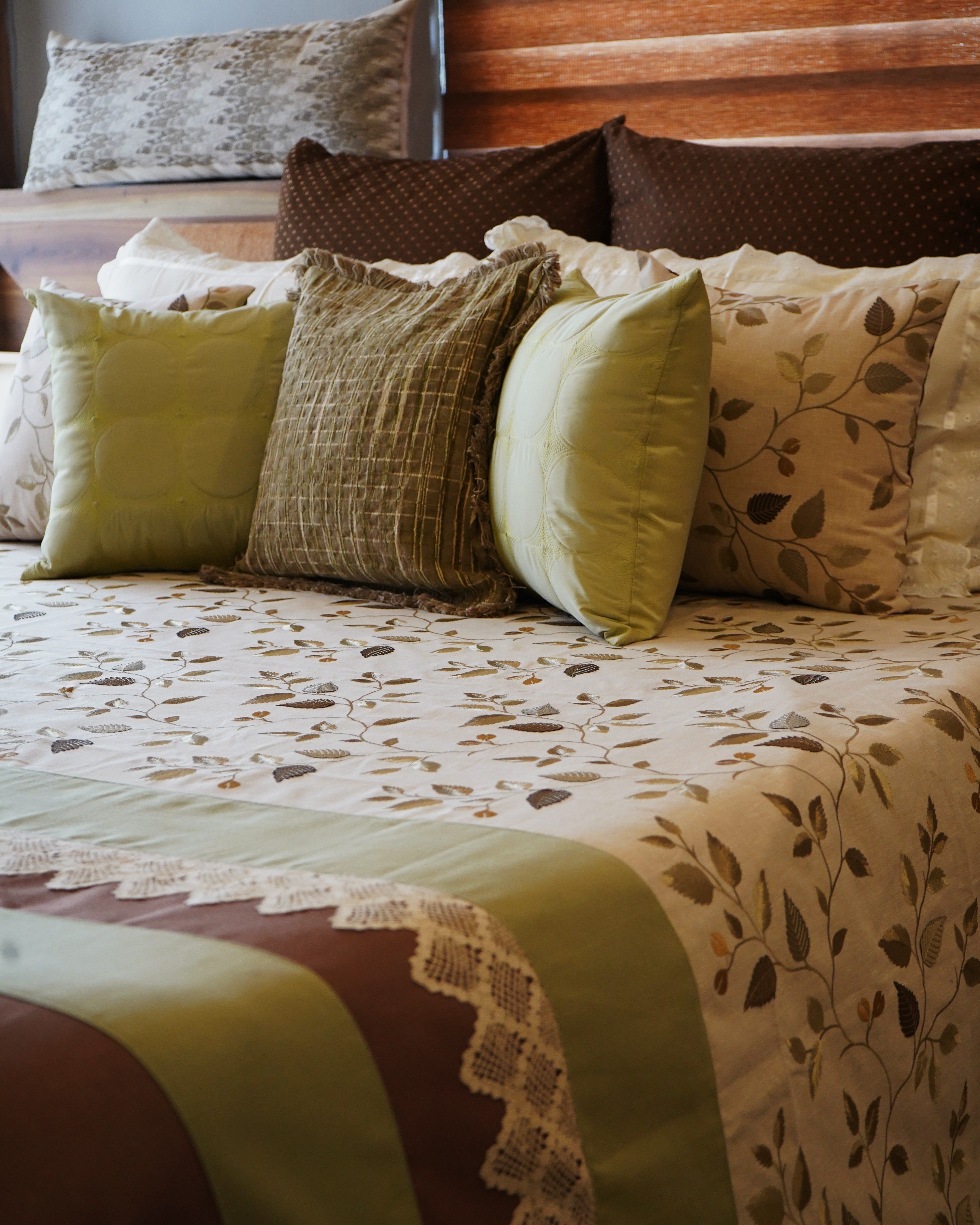 Sage Leaf Serenity Bedcover With 2 Cushion Covers