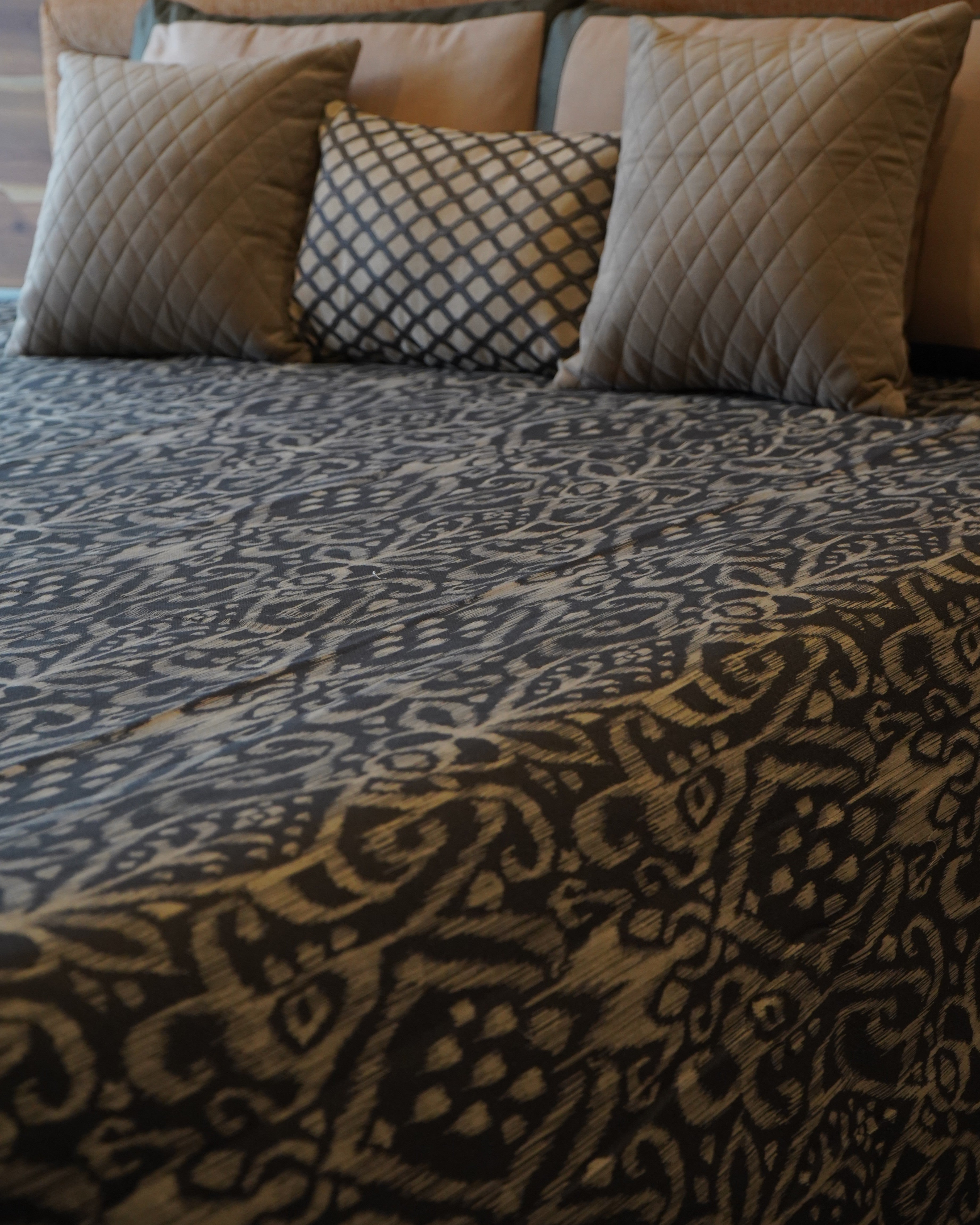 Inkloom Bedcover With 2 Pillow Covers