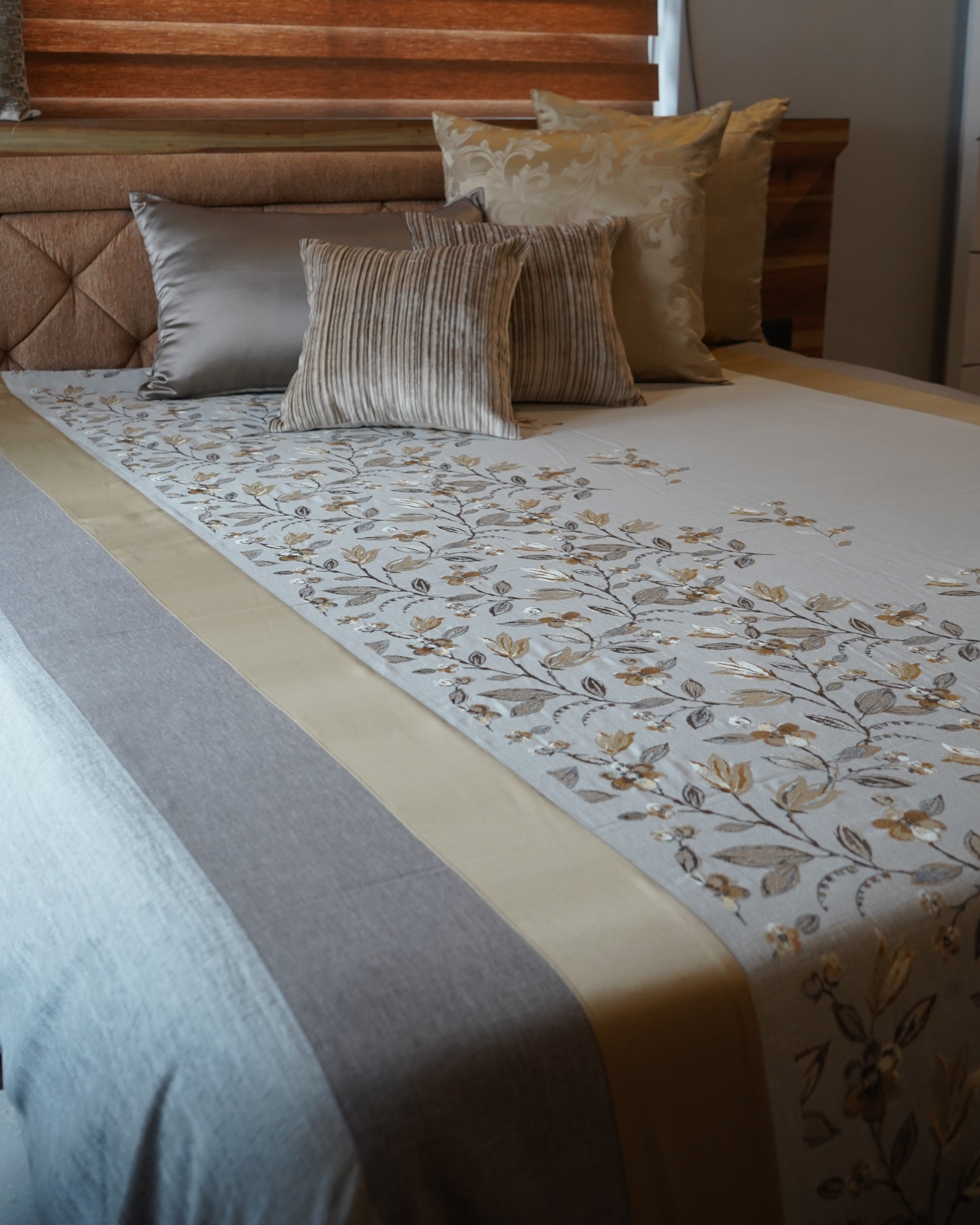 Golden Bloom Bedcover With 2 Pillow Covers