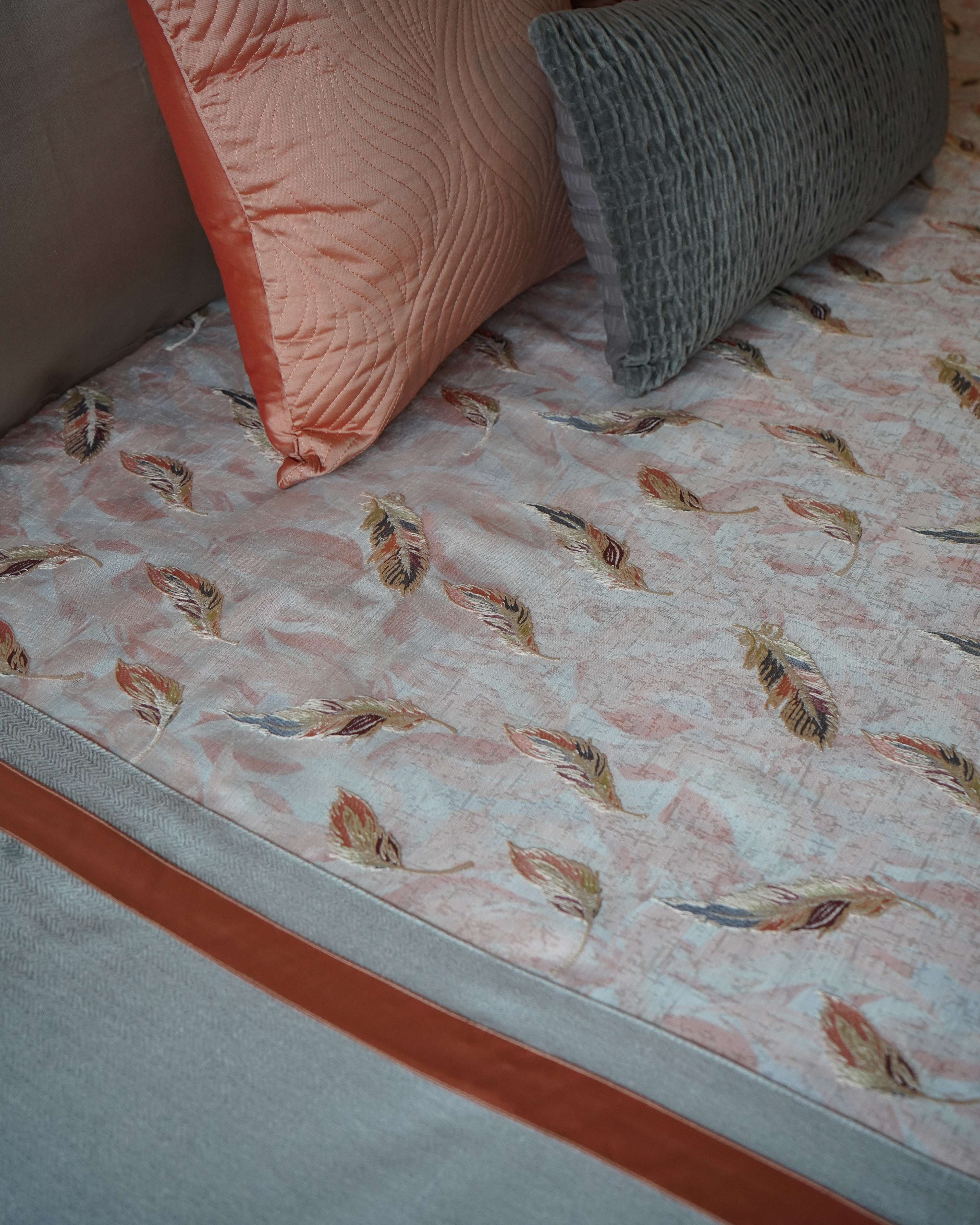 Peach Feather Bedcover With 2 Pillow Covers