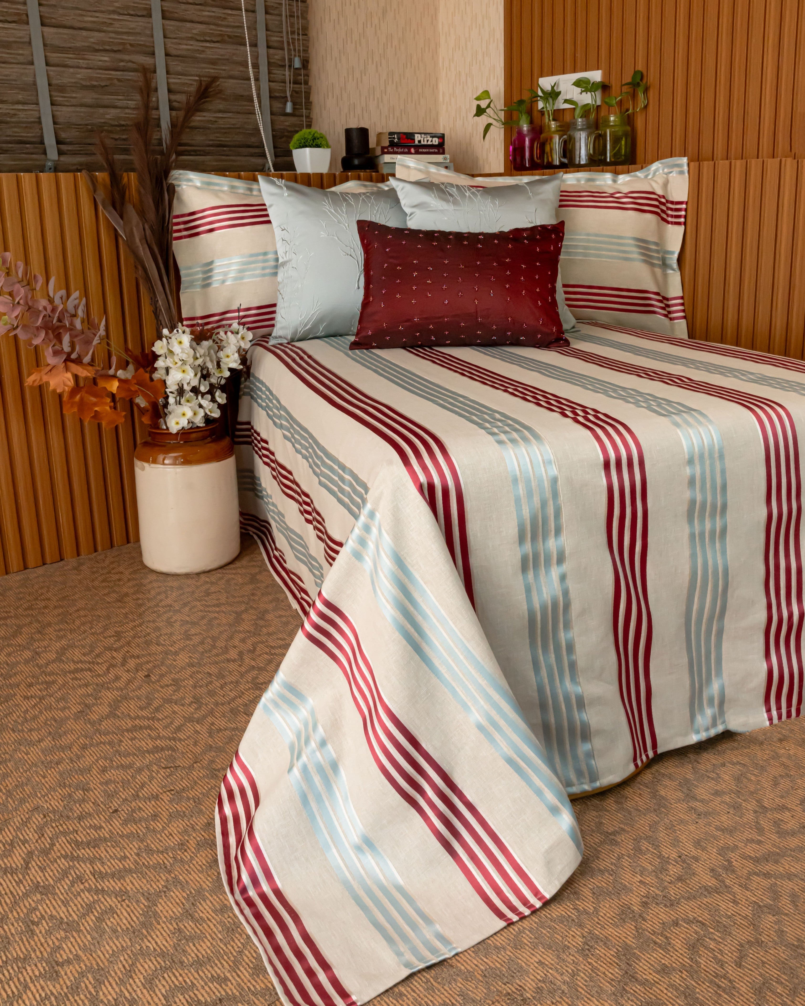 Stripescape – Red & Blue Bedcover with 2 Pillow Covers