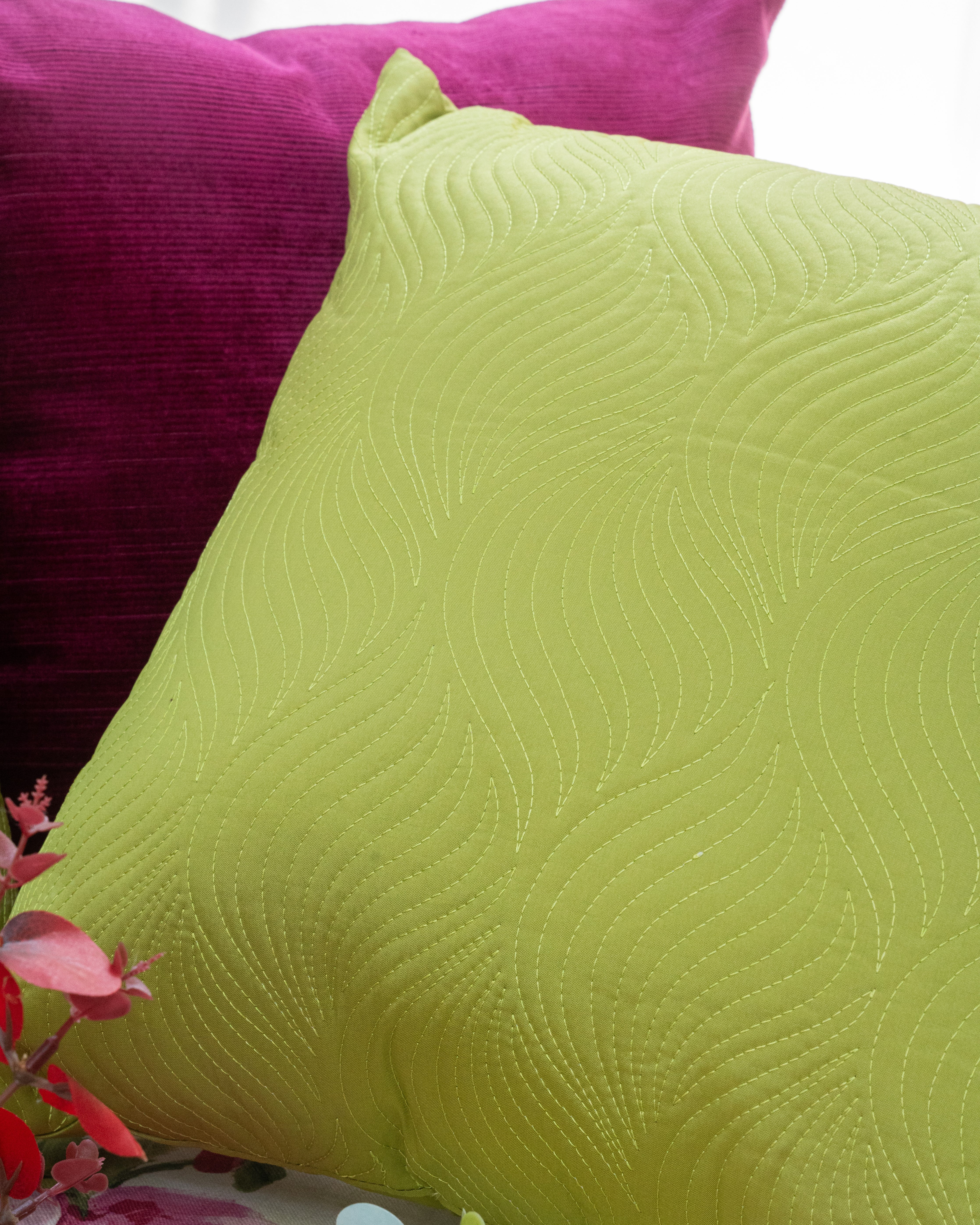 Floral Splash Bedcover with 2 Pillow Covers