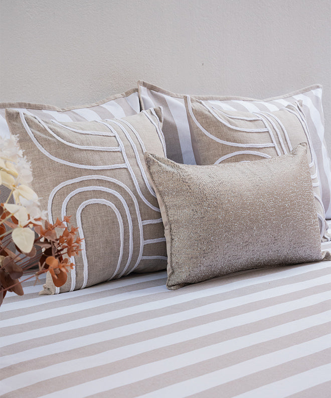 Sand & Soul – Calm Lines Bedcover With 2 Cushion Covers