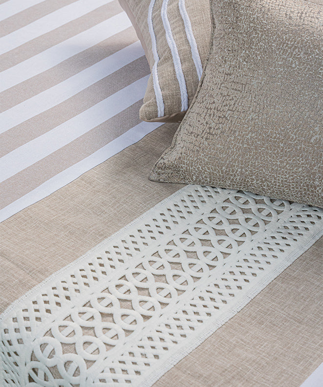 Sand & Soul – Calm Lines Bedcover With 2 Cushion Covers