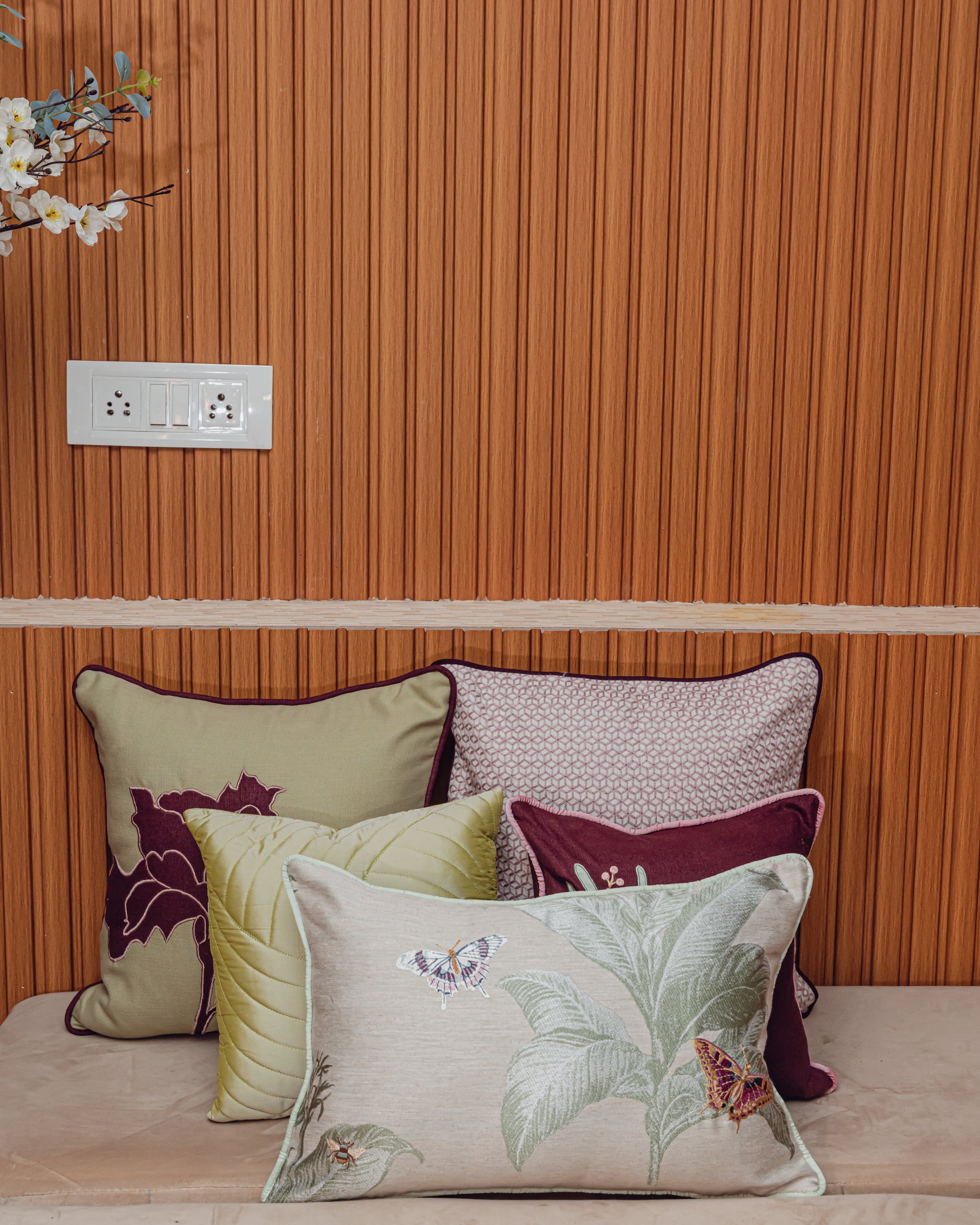 Gardenia Cushion Set of 5