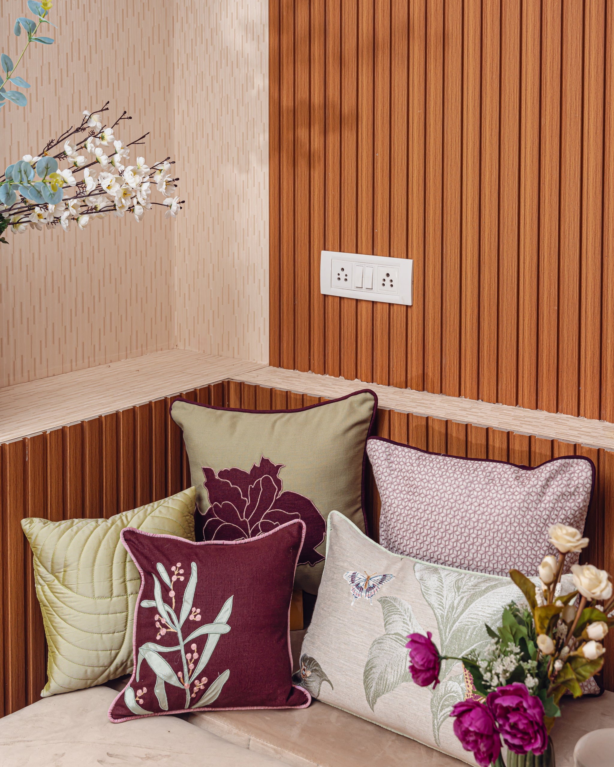 Gardenia Cushion Set of 5