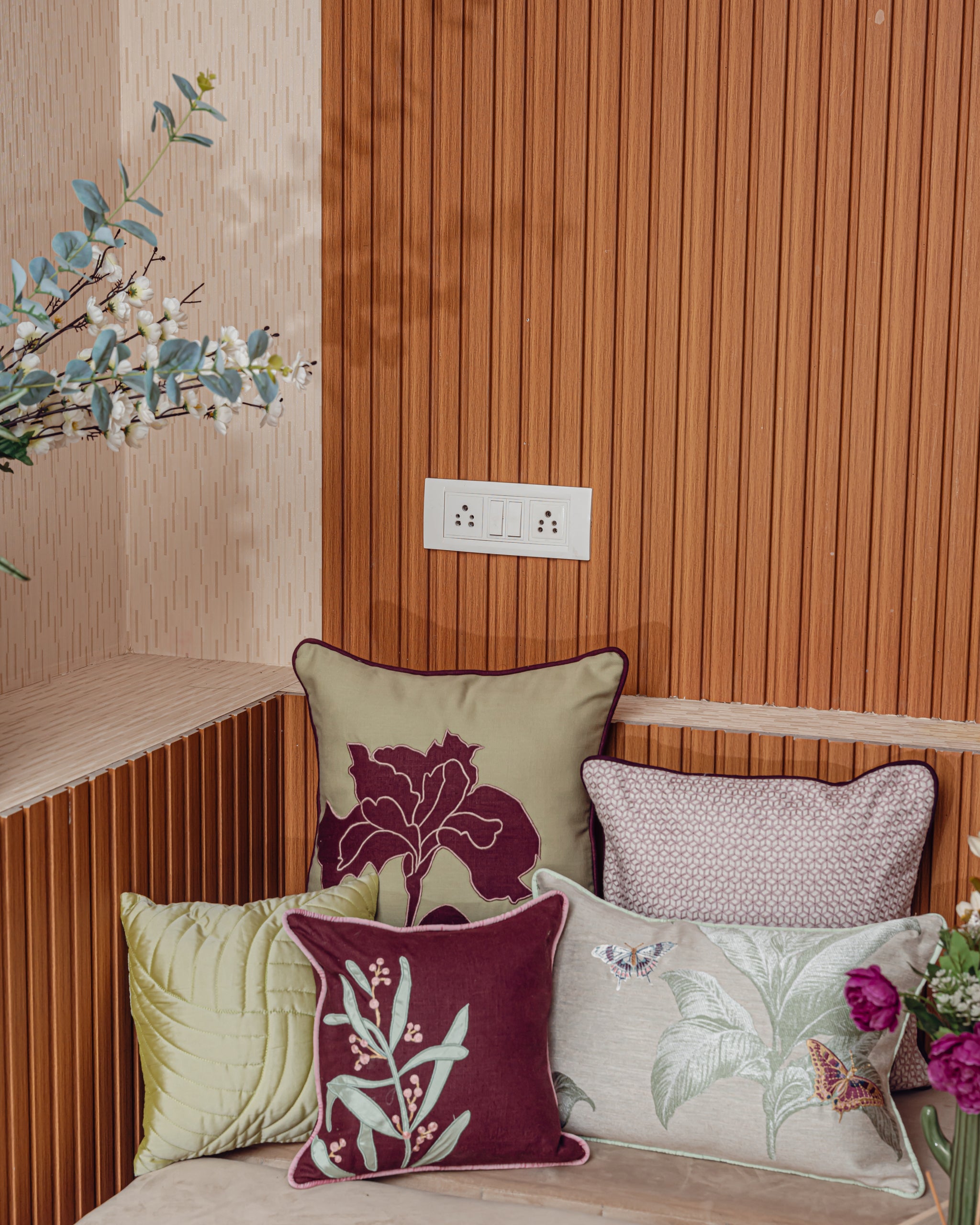 Gardenia Cushion Set of 5