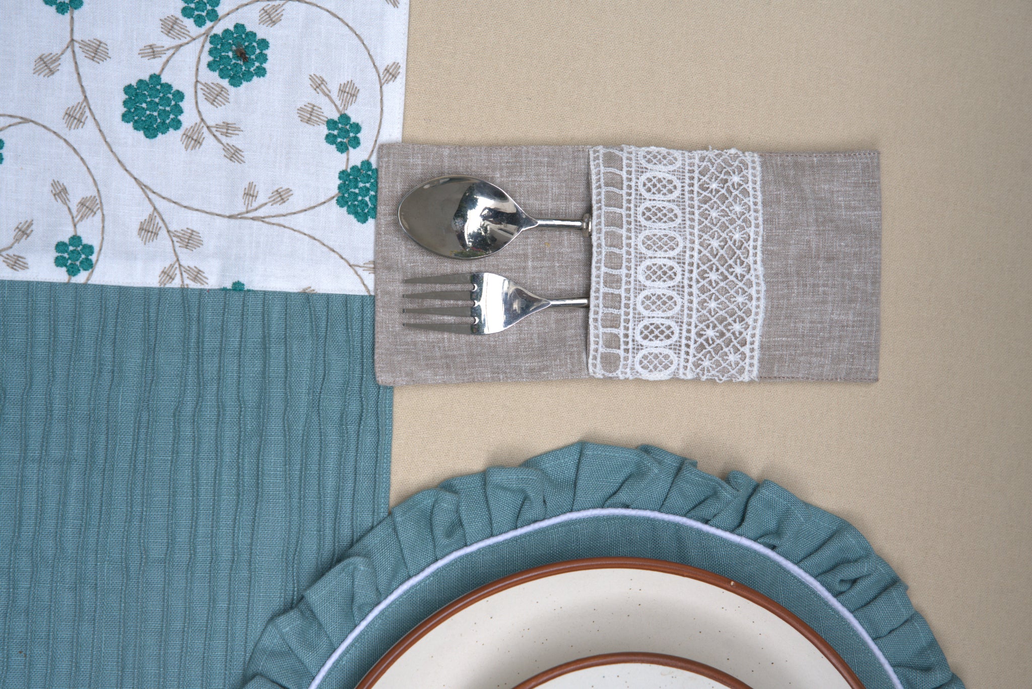 Hill Hydrangea Tablescape Full Set