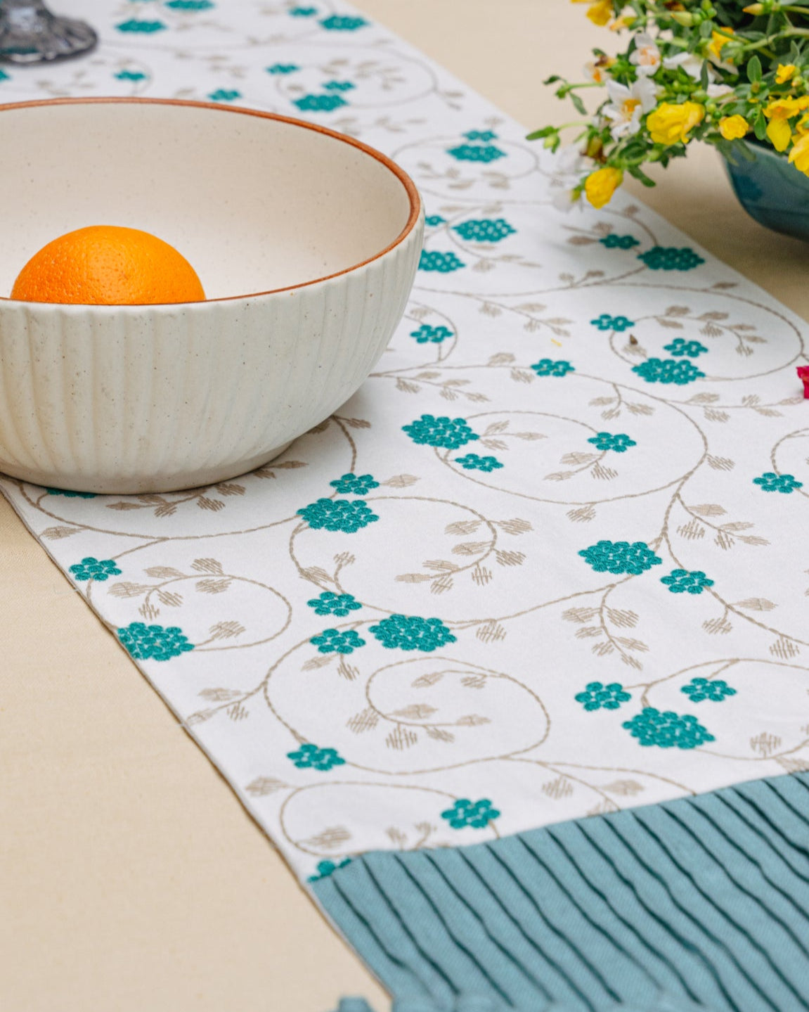 Hill Hydrangea Table Runner