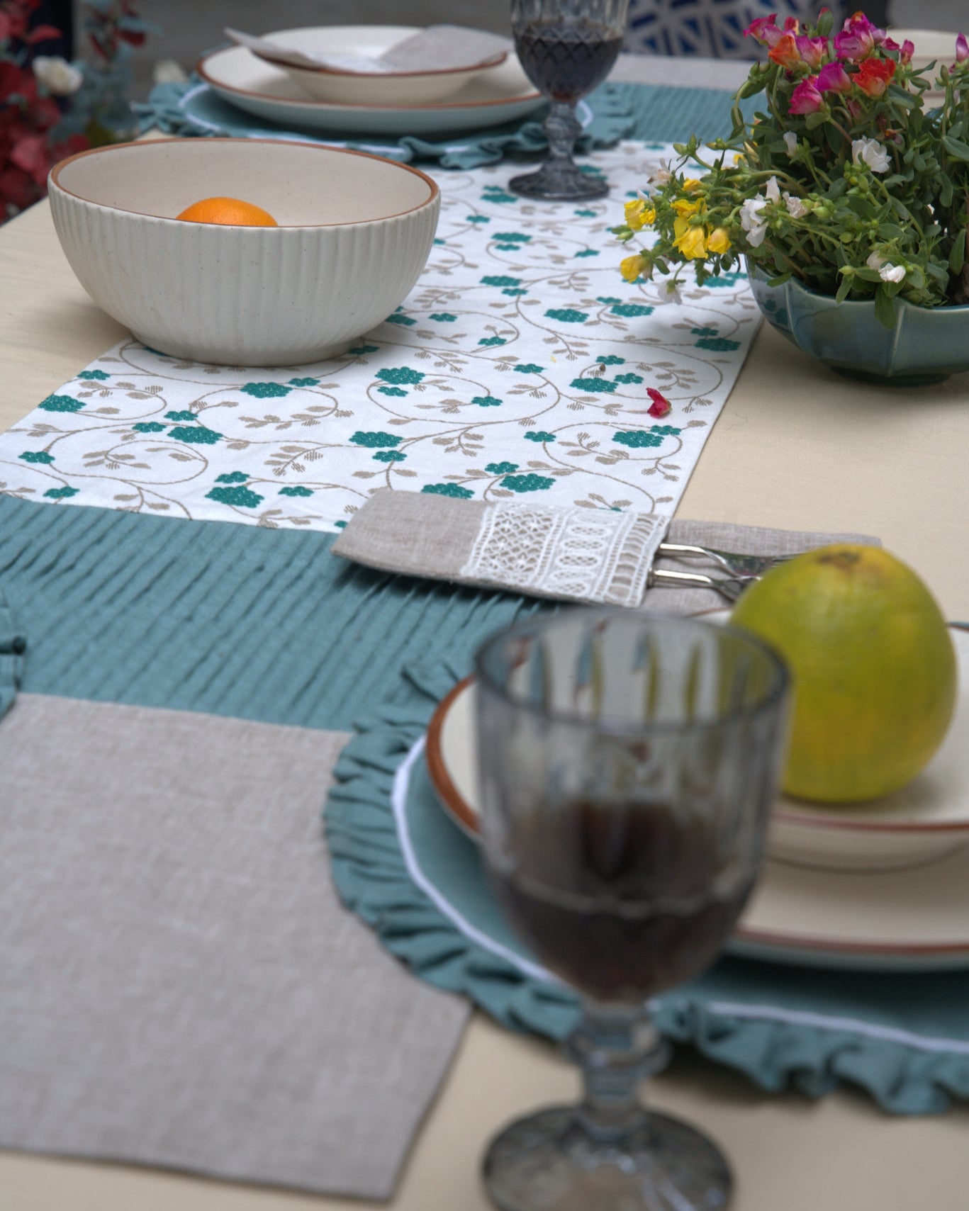 Hill Hydrangea Table Runner