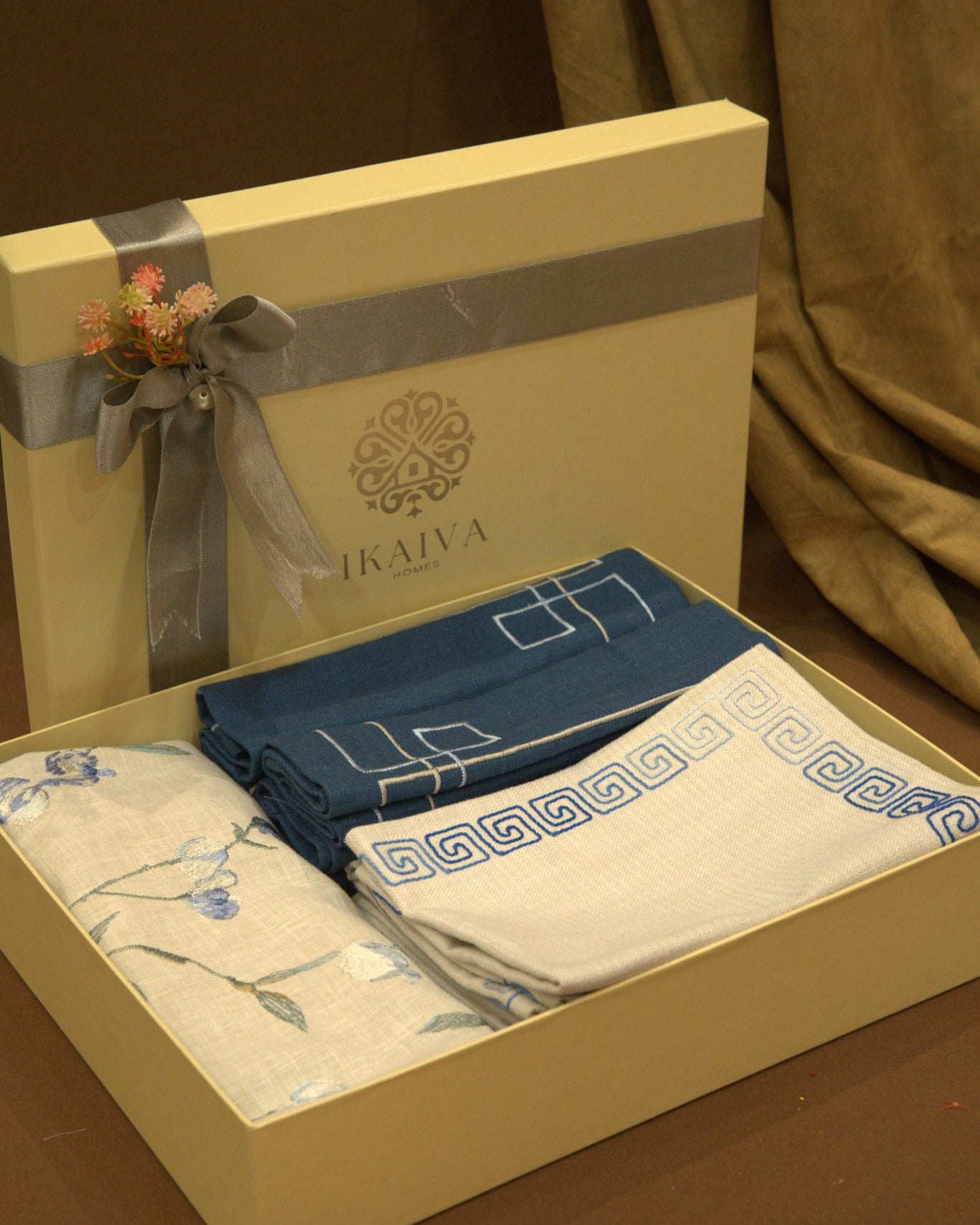 Winter Branches Tablescape Gift Set