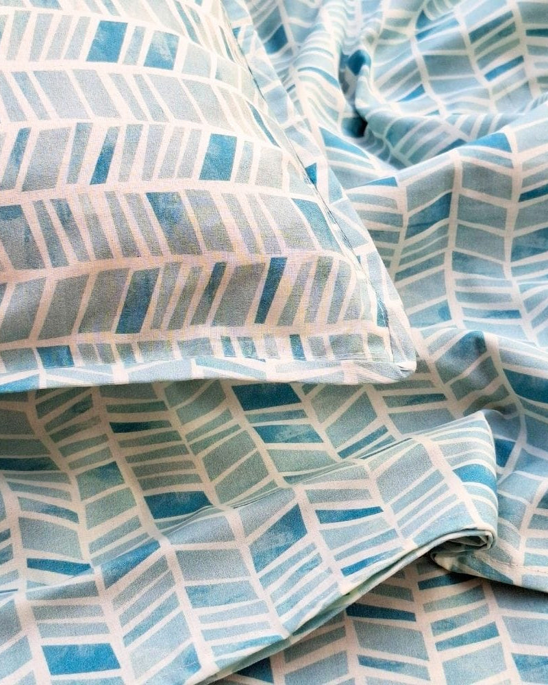 Hexagon Bedsheet with 2 Pillow Covers
