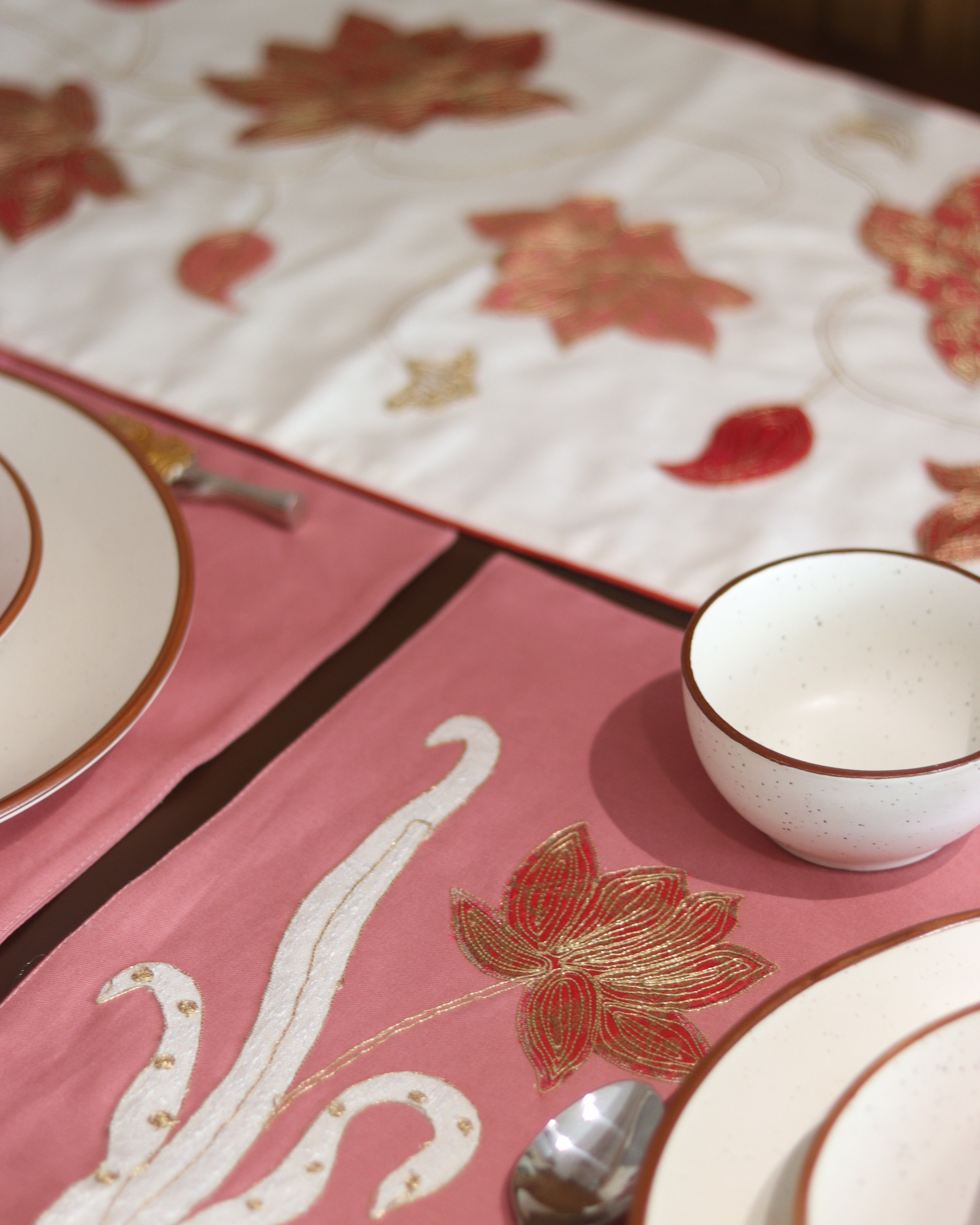 Lotus Radiance Tablescape Full Set