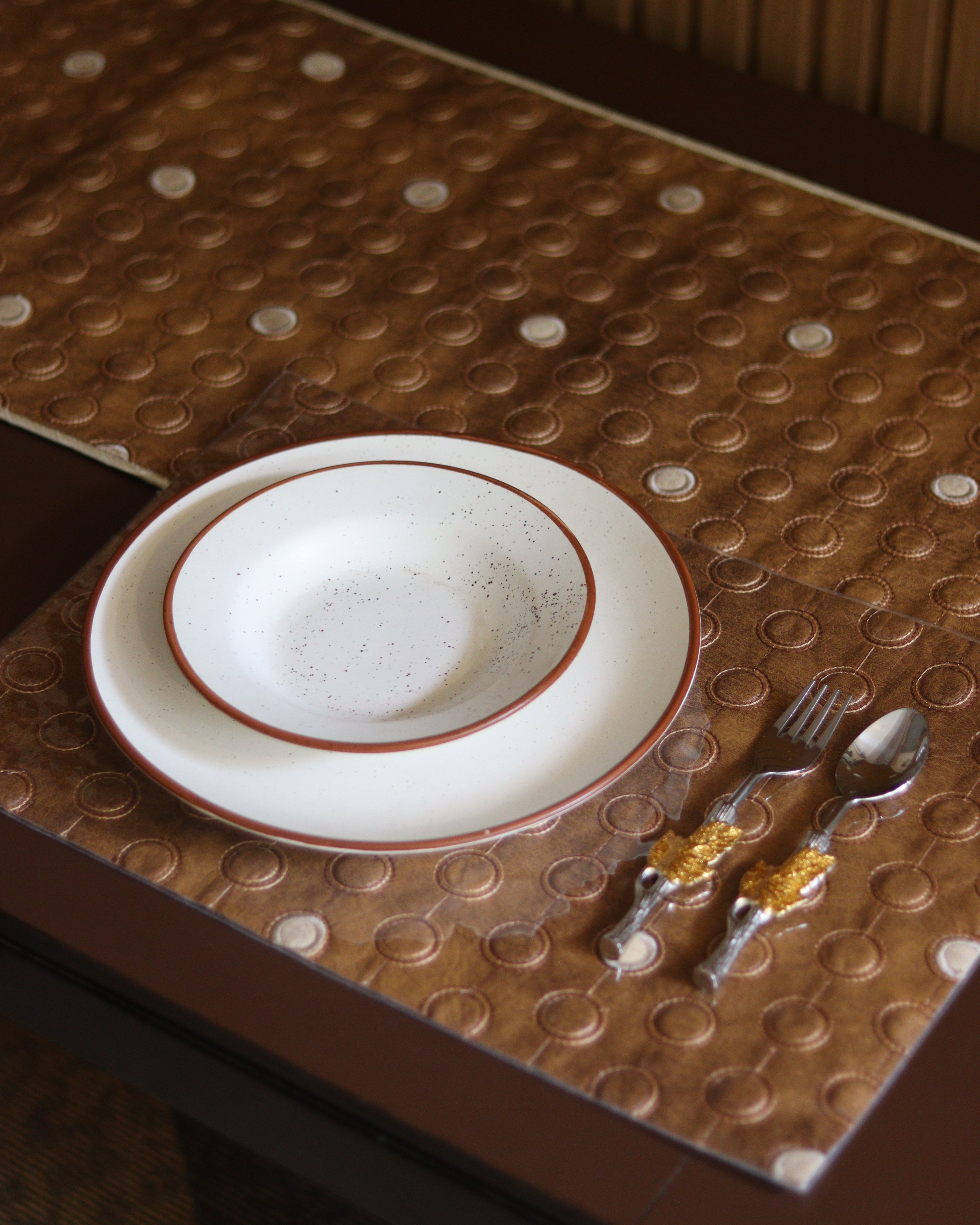 Cinnamon Leather Table Runner and Mat Set