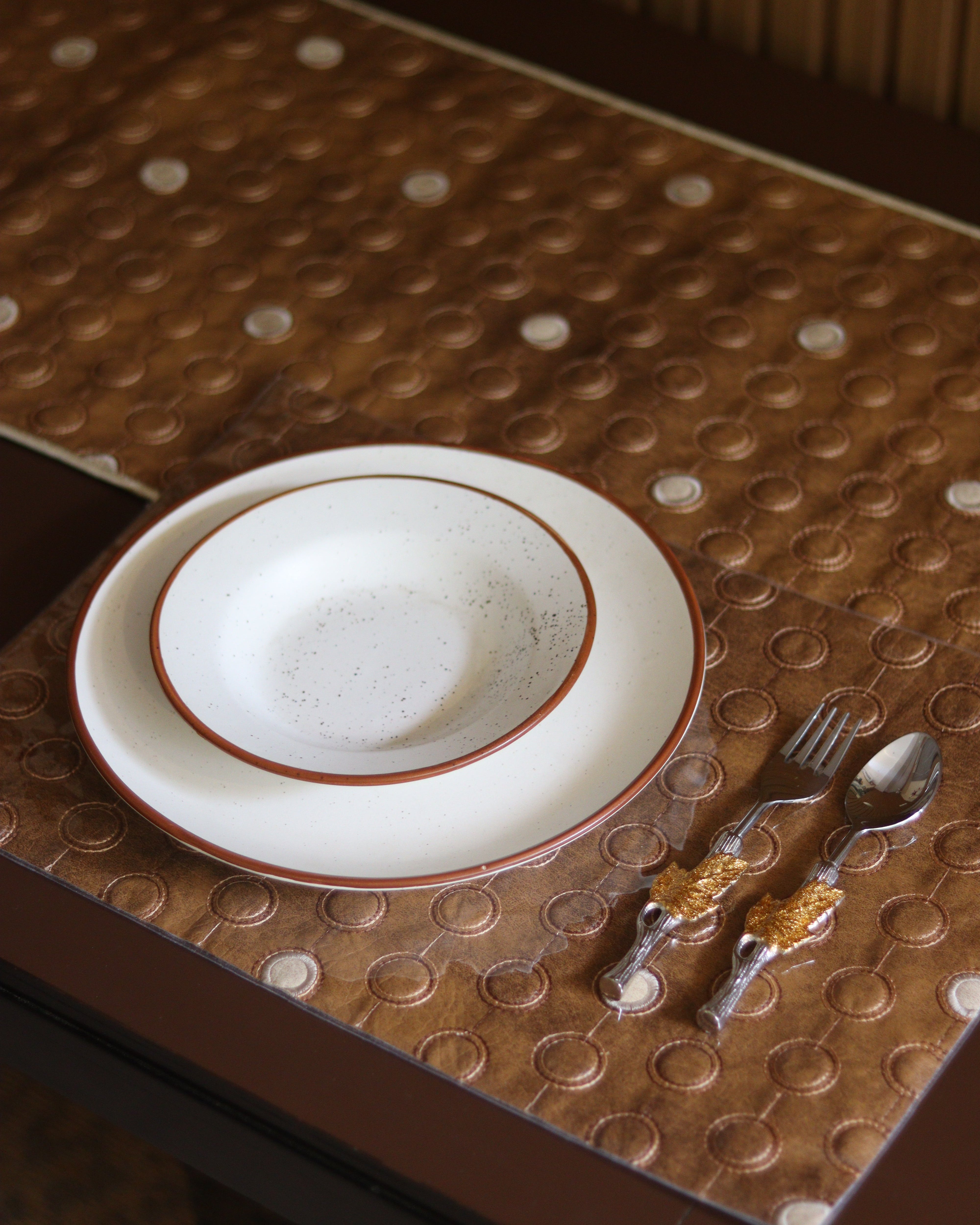 Cinnamon Leather Table Runner and Mat Set