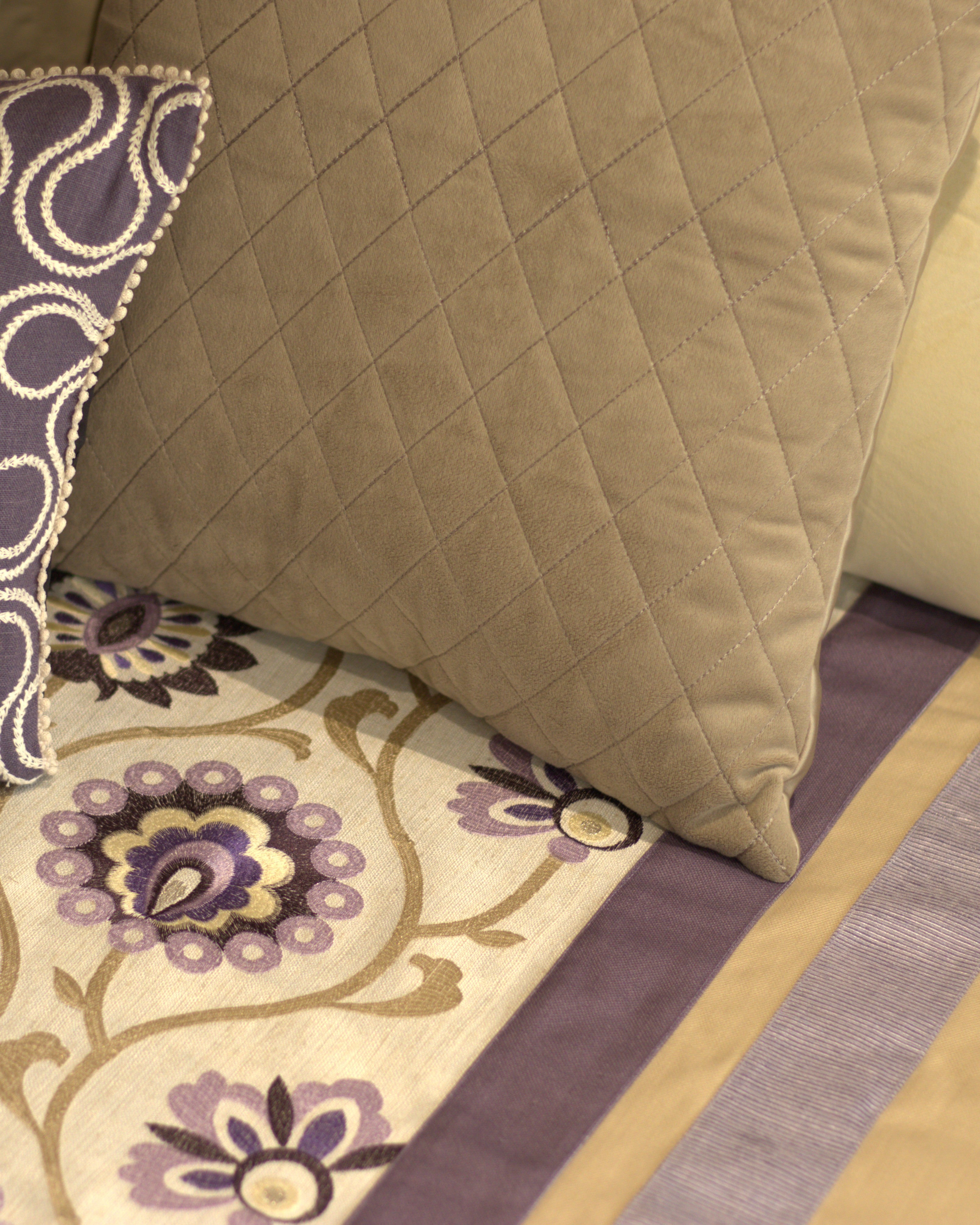 Petal Play Bedcover 2 Cushion Covers