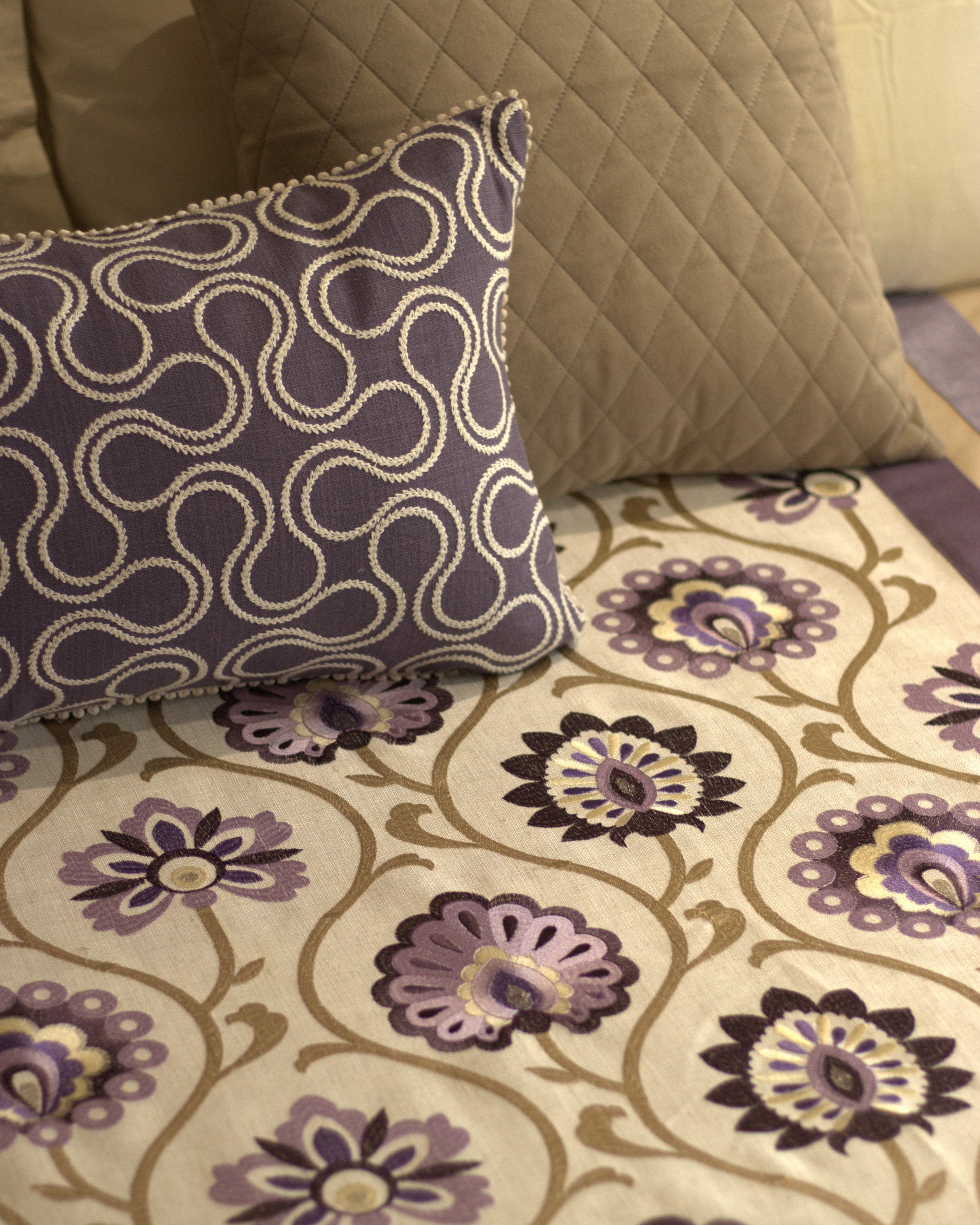 Petal Play Bedcover 2 Cushion Covers