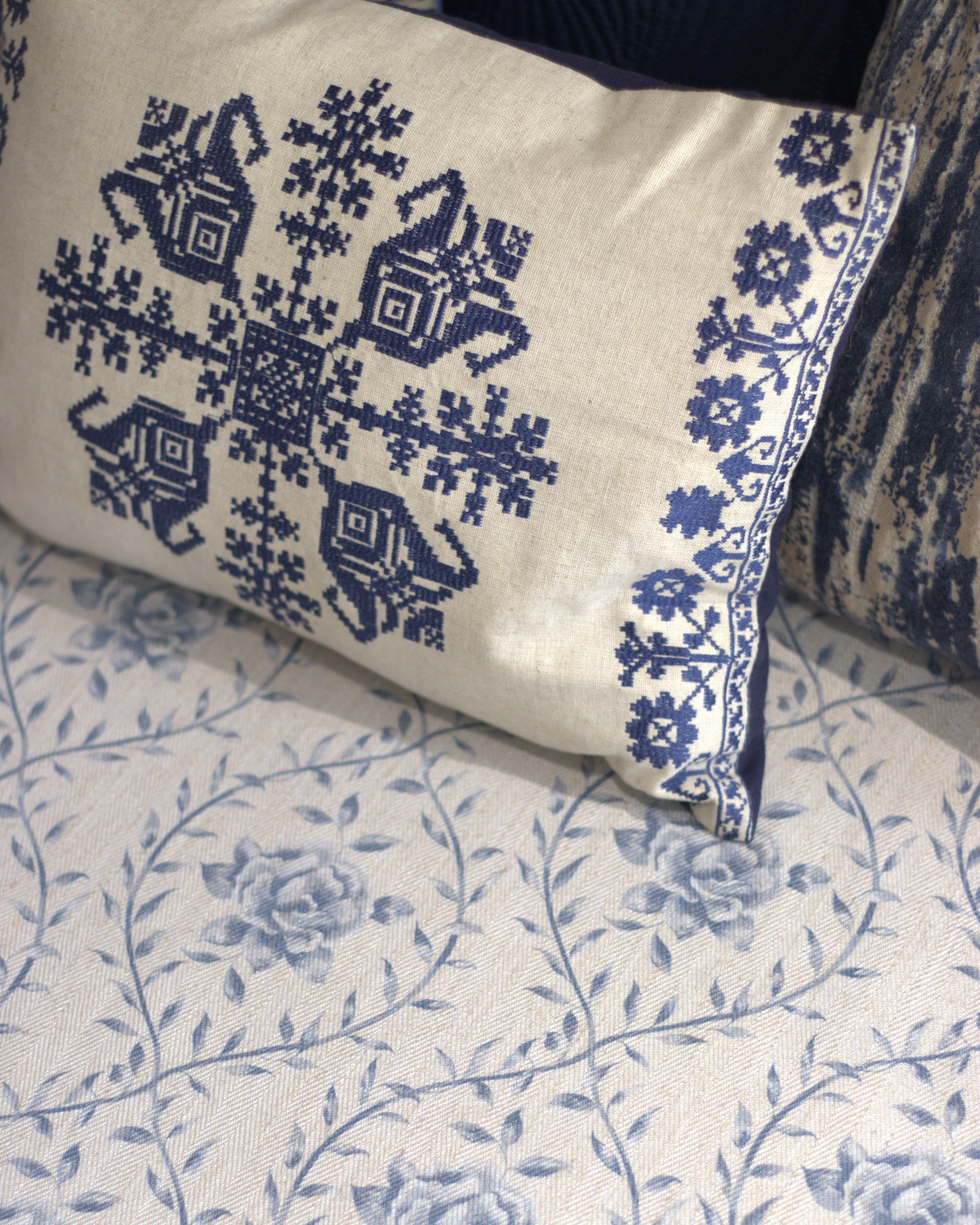 SkyFade Bedcover with 2 Pillow Covers