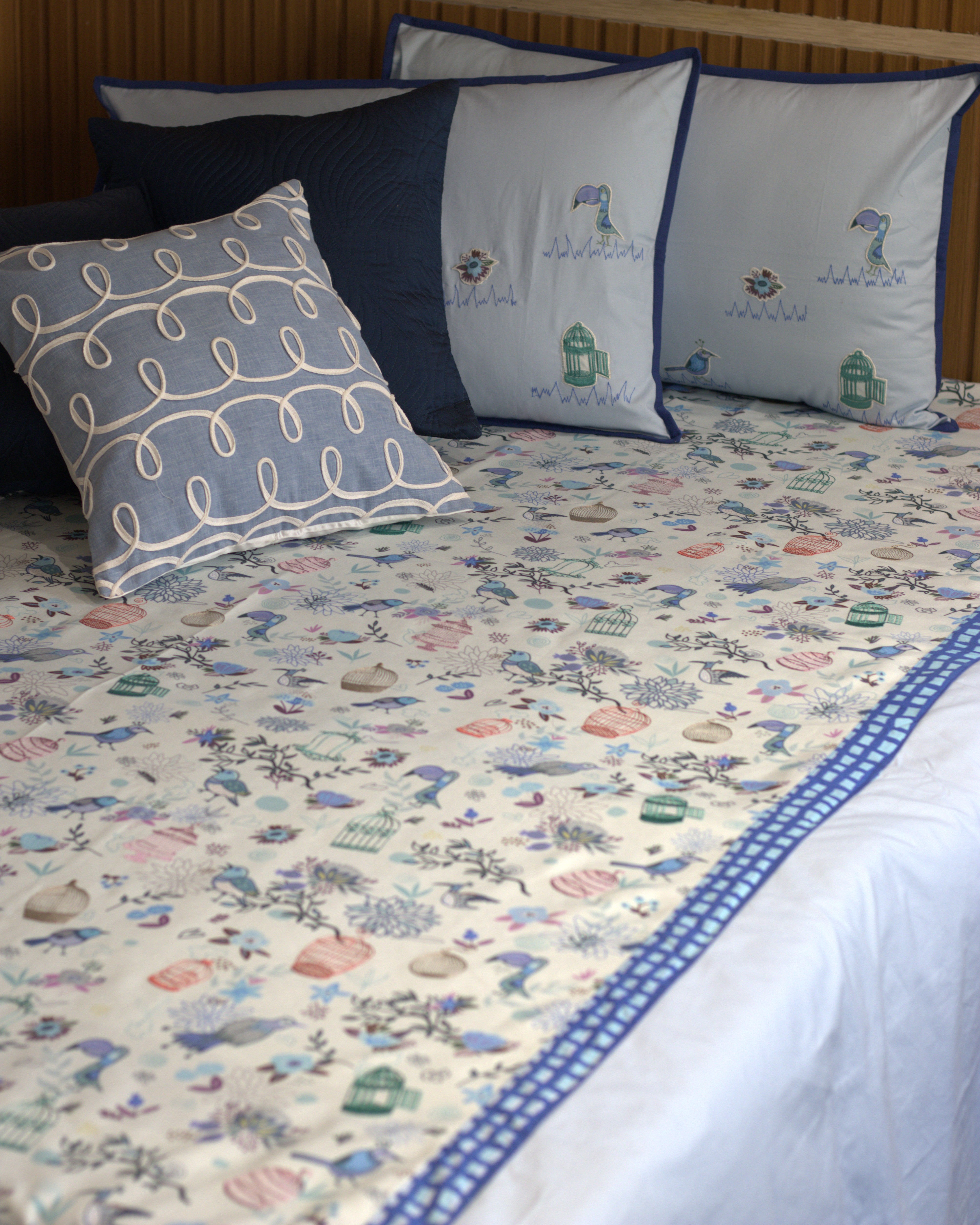 Bluebird Breeze Bedcover with 2 Pillow Covers