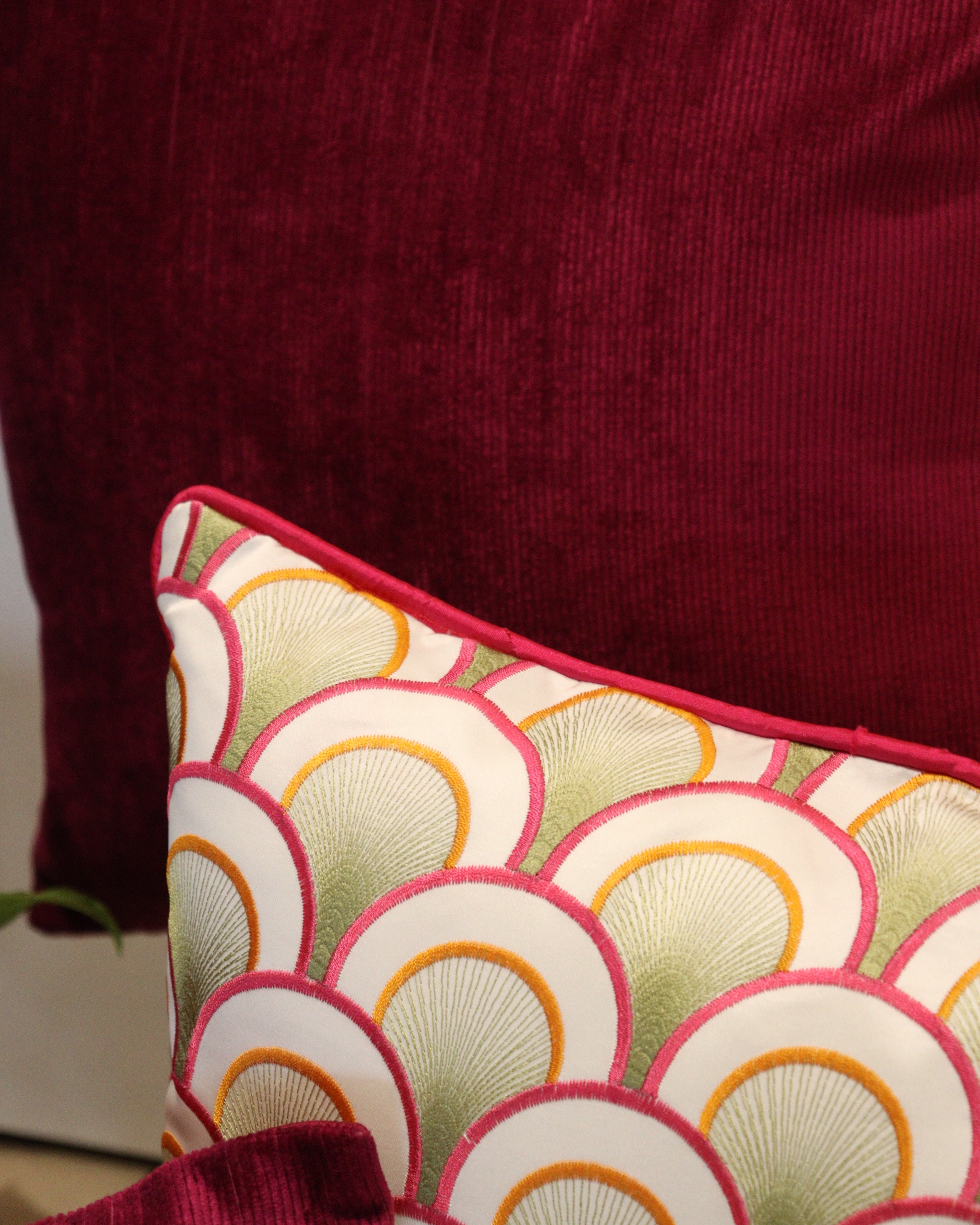 Crimson Scallops Cushion Set Cushion Set of 4