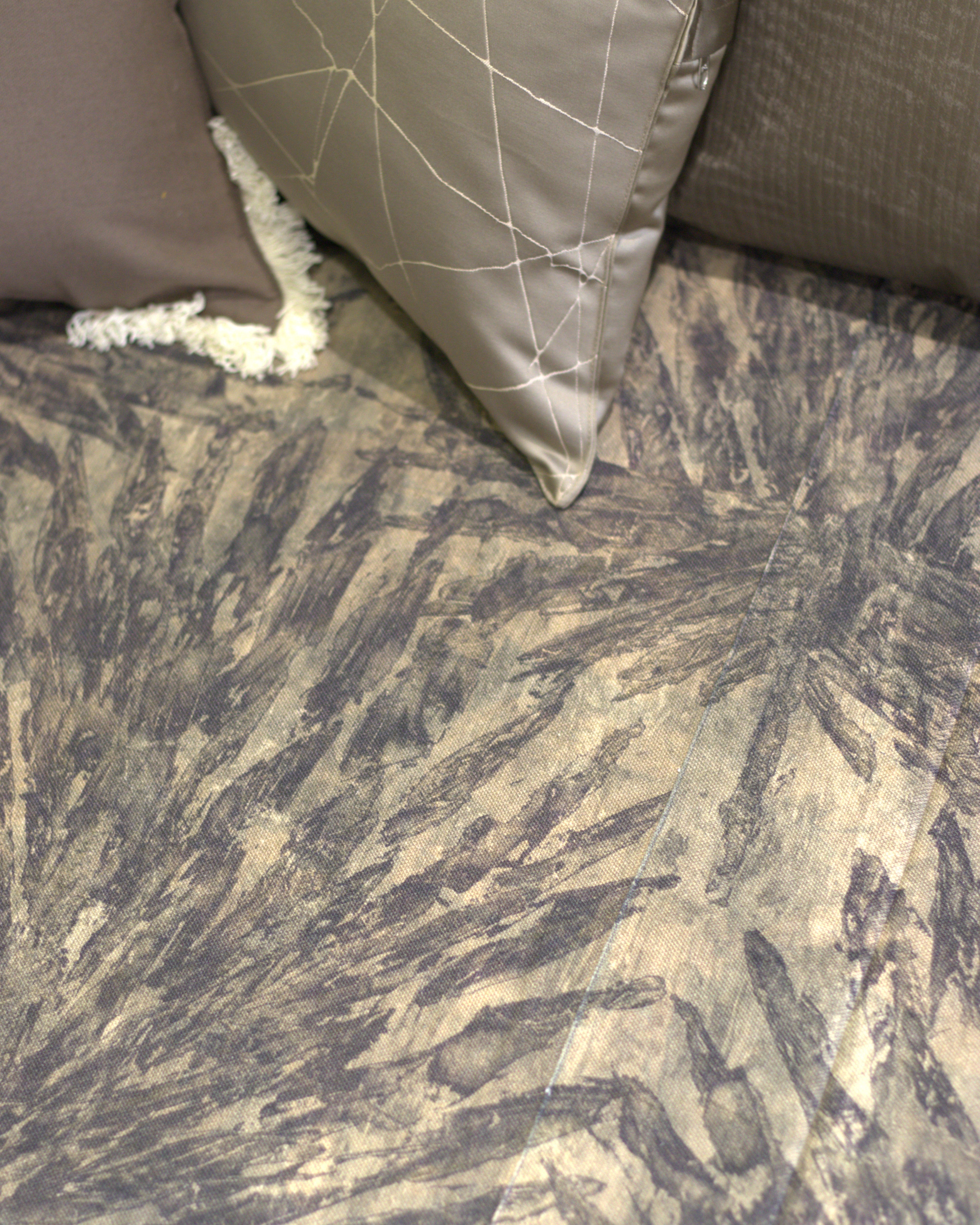 Breezy Nest Bedcover with 2 Cushion Covers