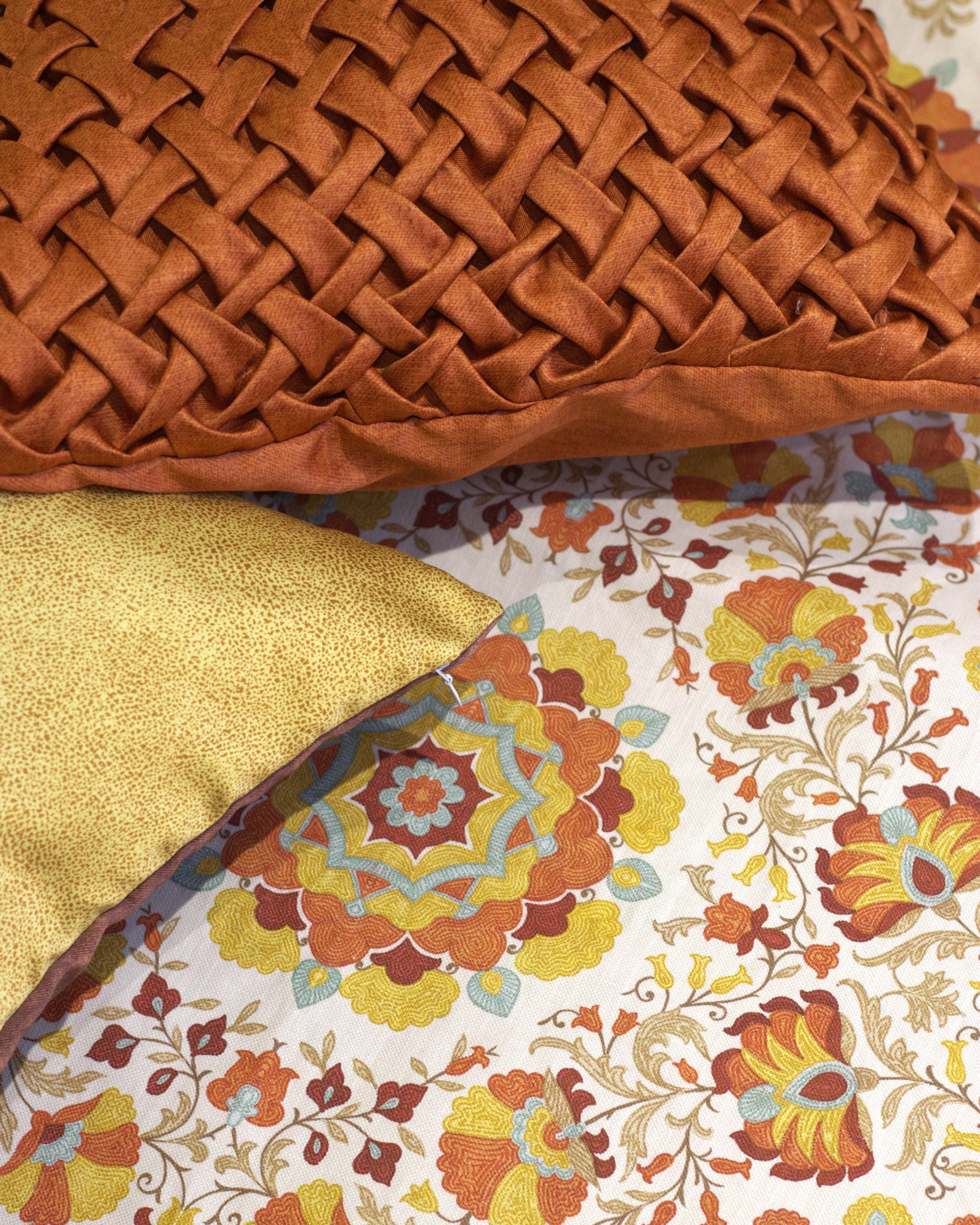 Amber Mandala Ensemble Bedcover with 2 Pillow Covers