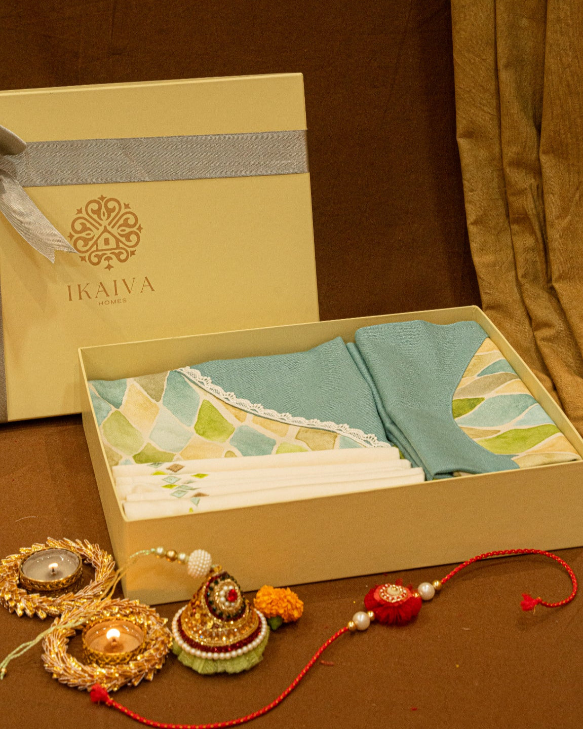 Mosaic Watercolor Tablescape Gift Set