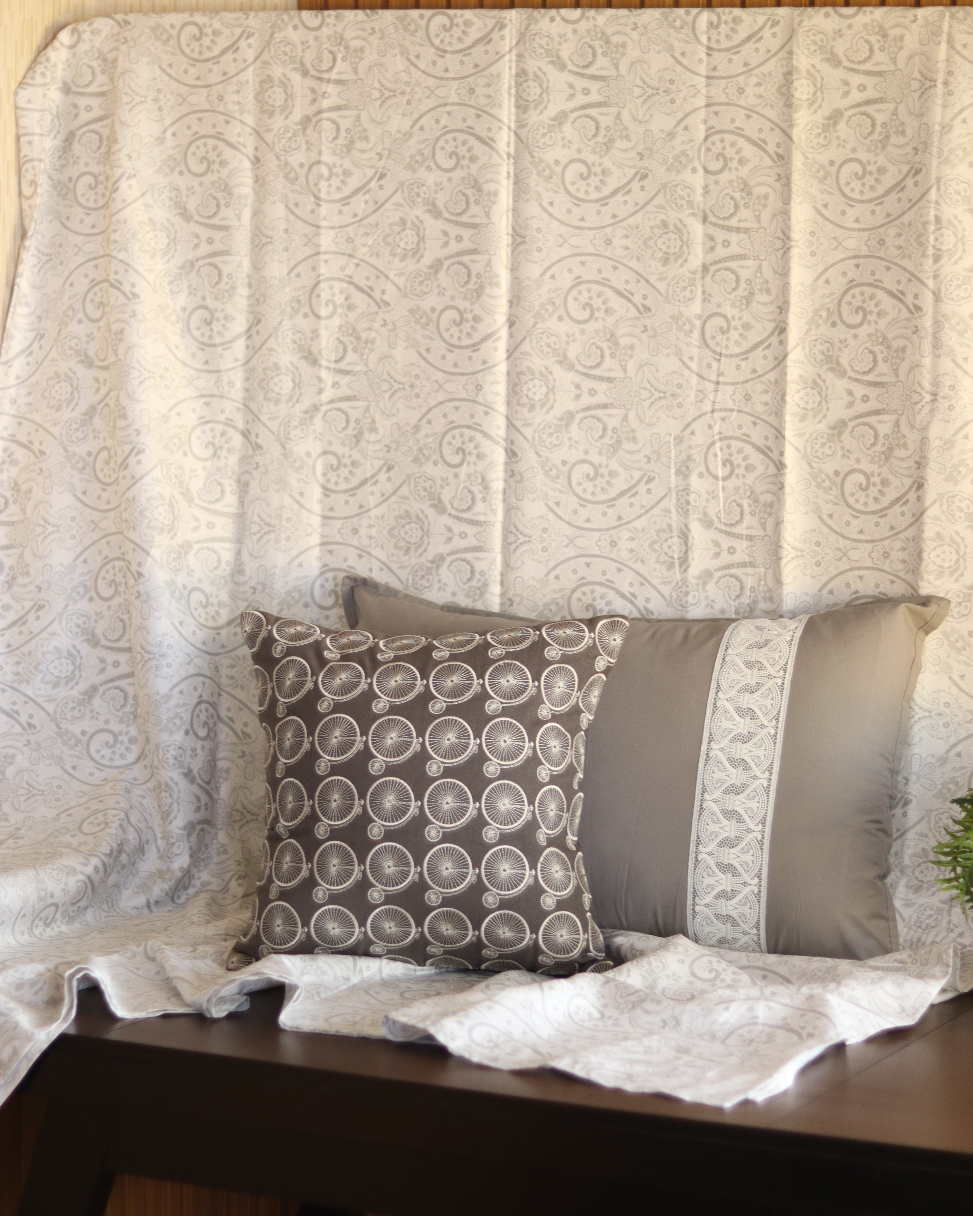 Grey Grace Bedsheet With 2 Laced Pillow Covers