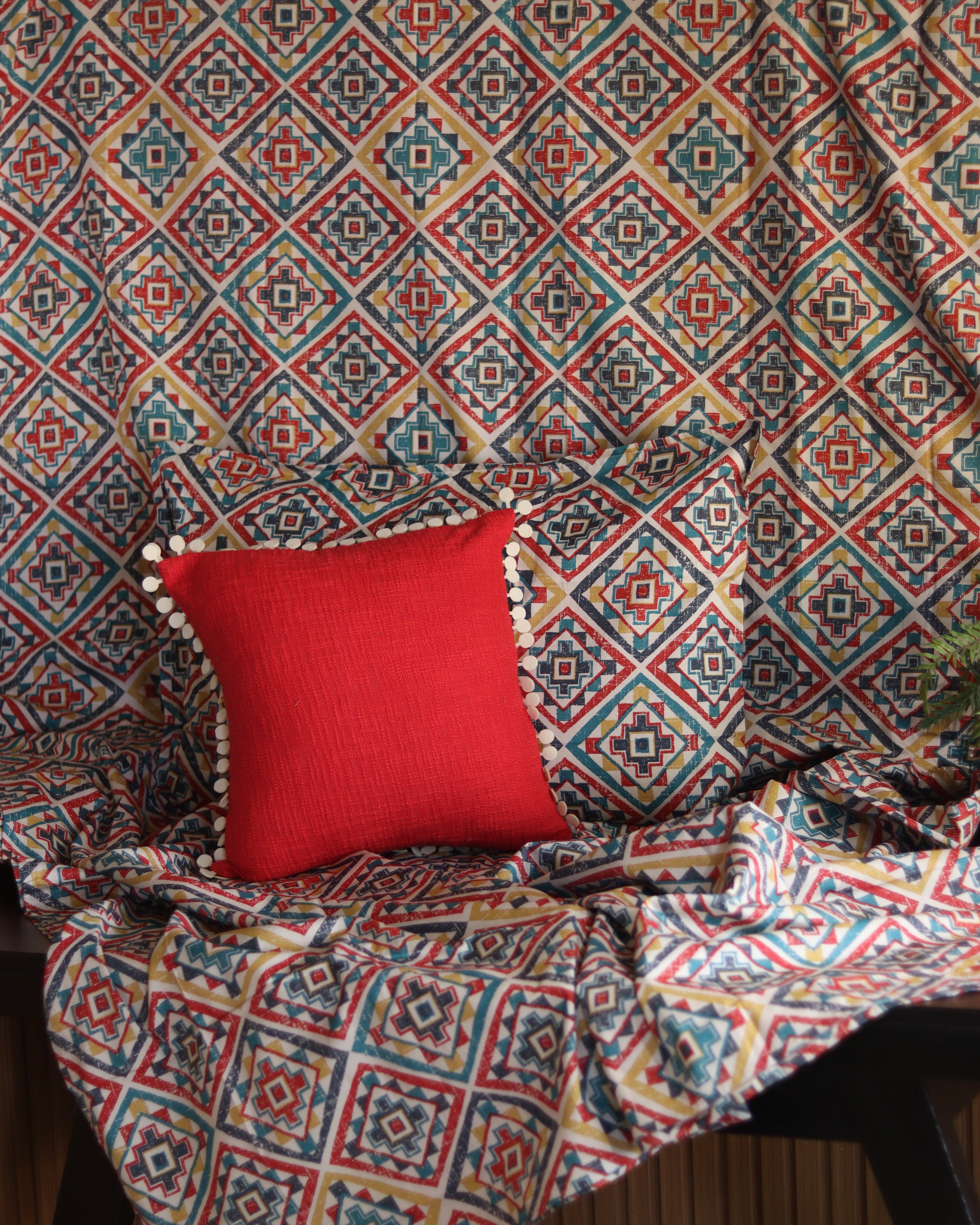 Vivid Verse Bedsheet With 2 Pillow Covers