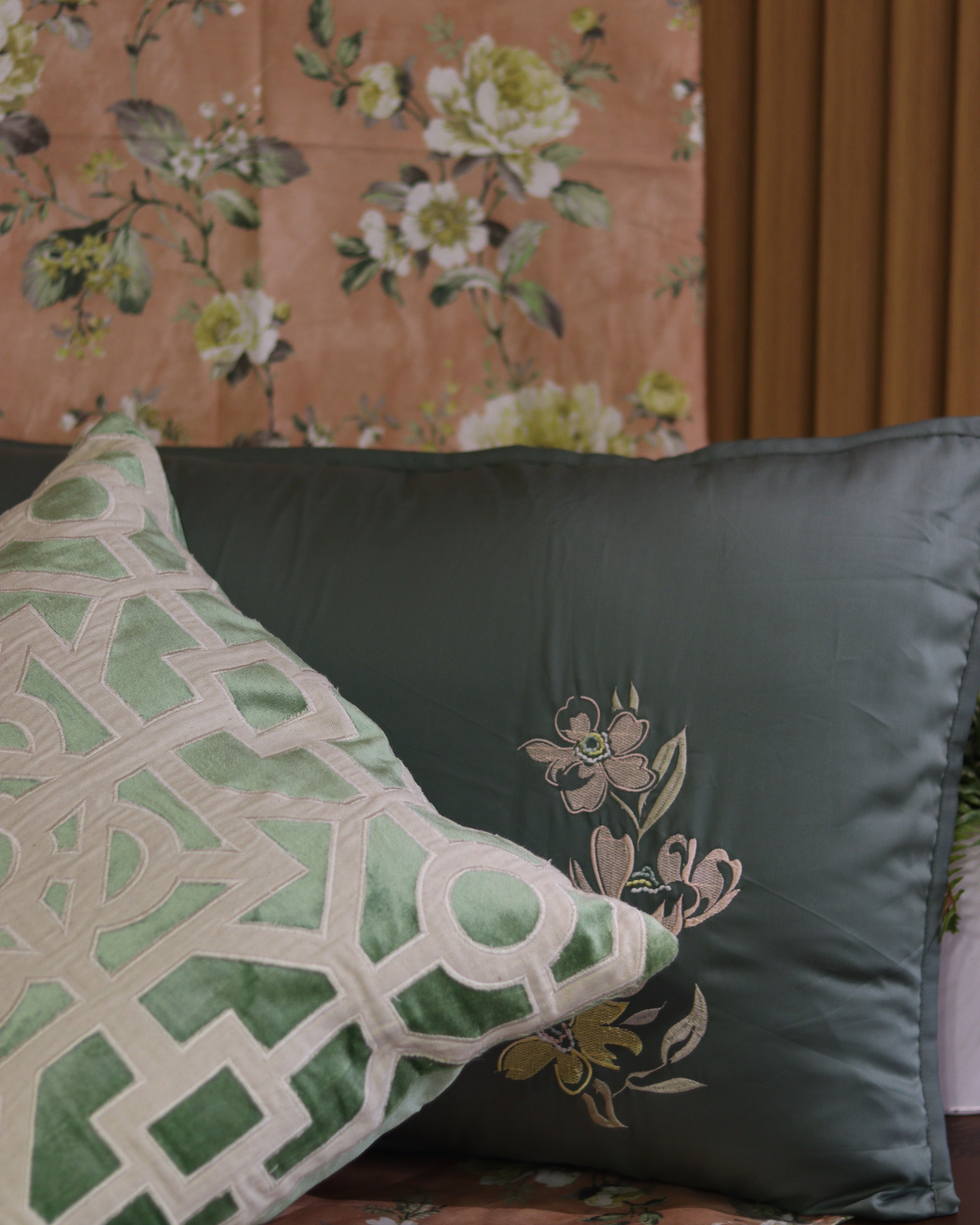 Floral Rhapsody Bedsheet With 2 Pillow Covers