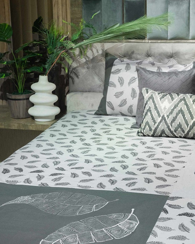 Whisper Leaf Bedcover with 2 Pillow Covers