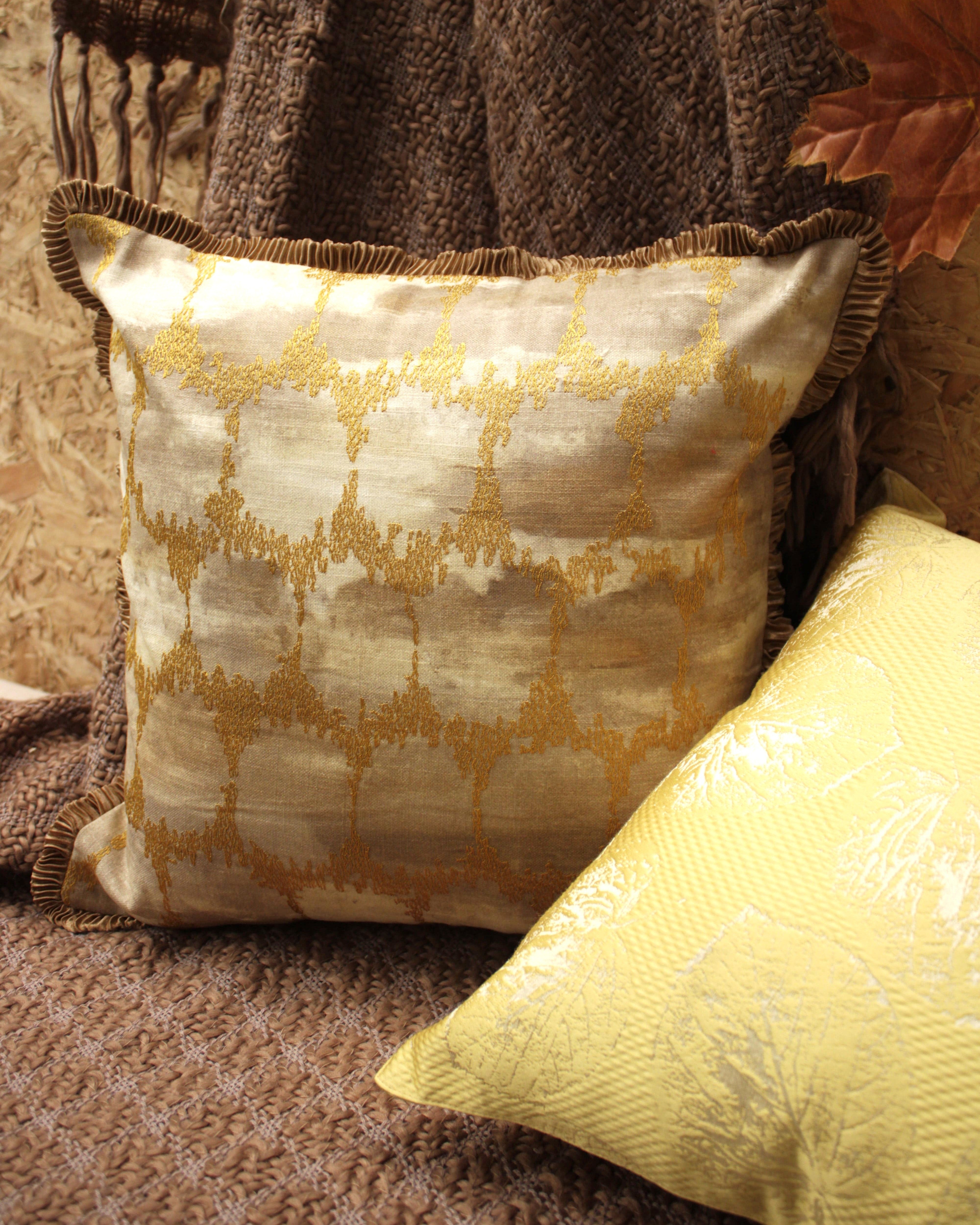 Gilded Frill Cushion