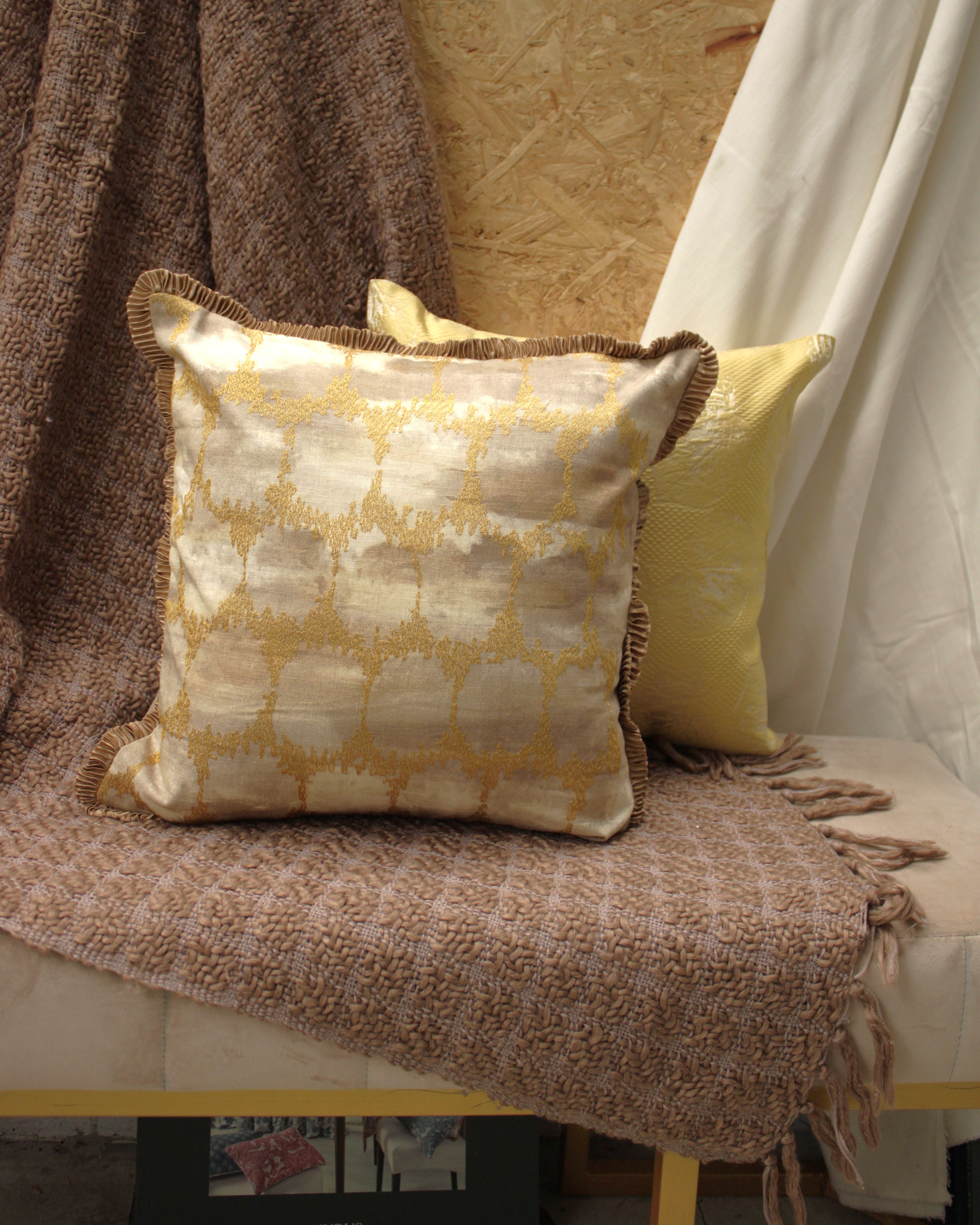 Gilded Frill Cushion