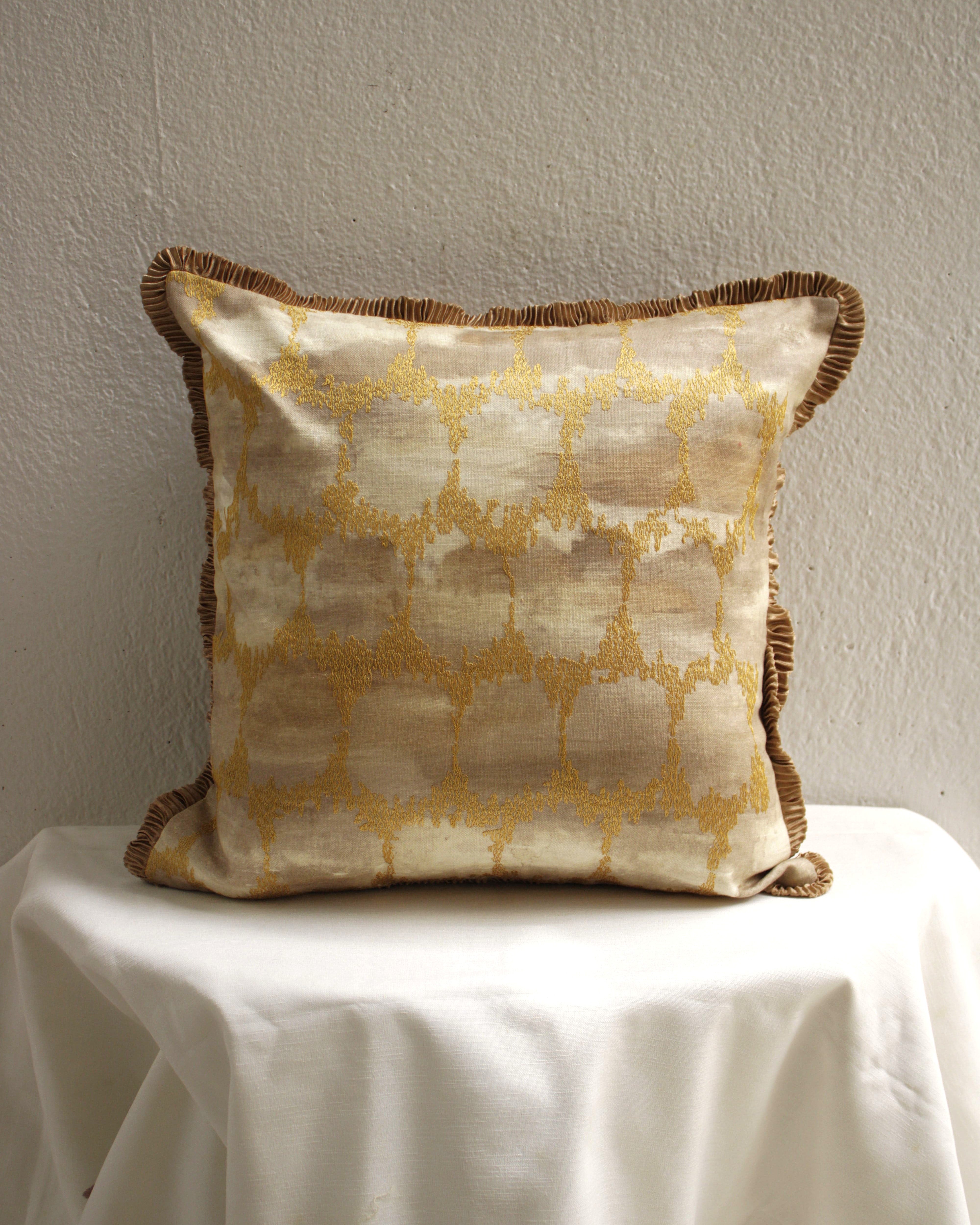 Gilded Frill Cushion