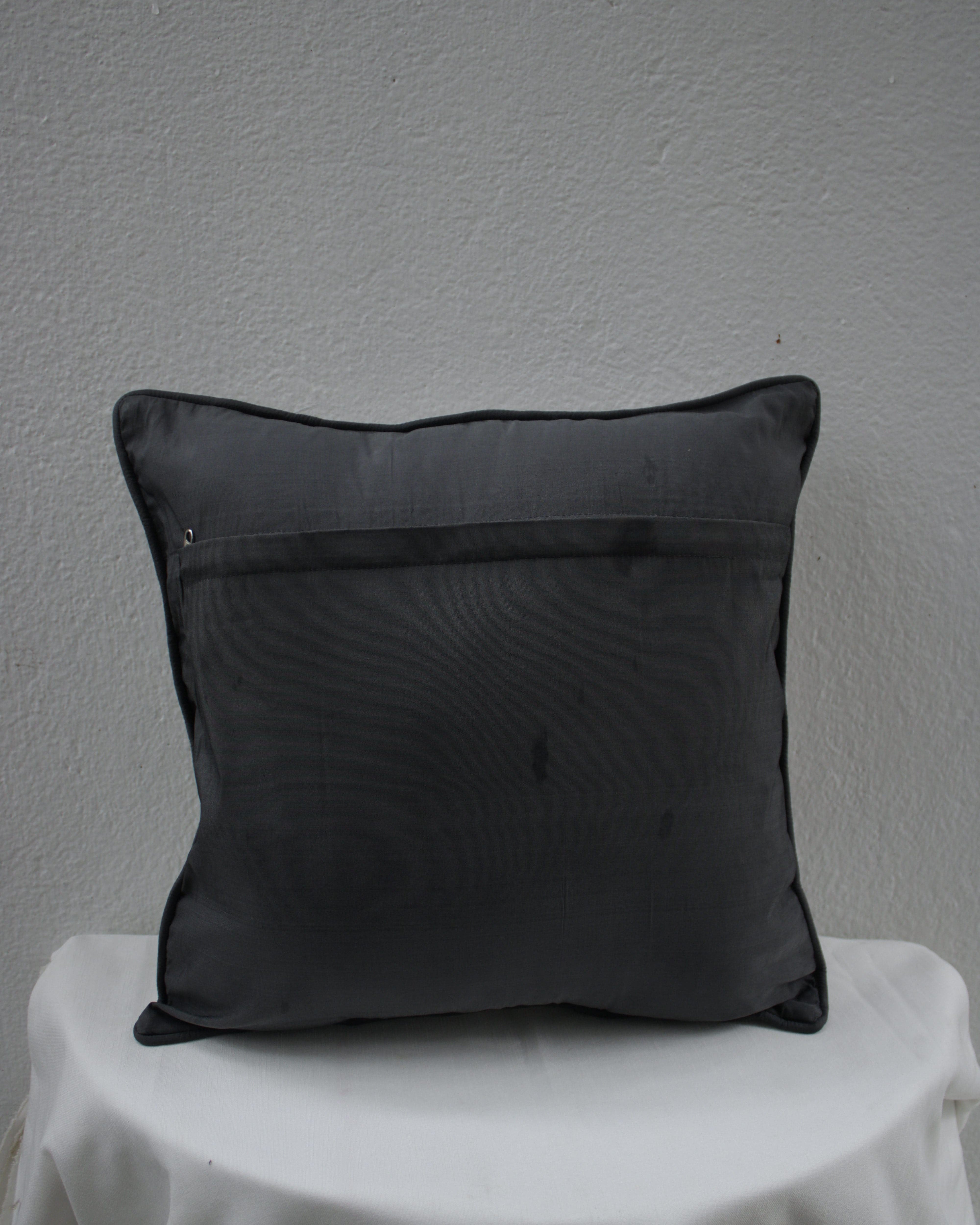 Geo Tuft Cushion