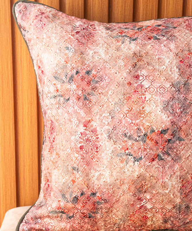 Nostalgia Cushion With Lace