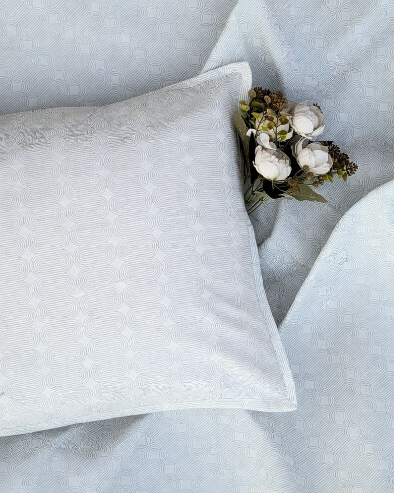 Nouveau Bedsheet with 2 Pillow Covers