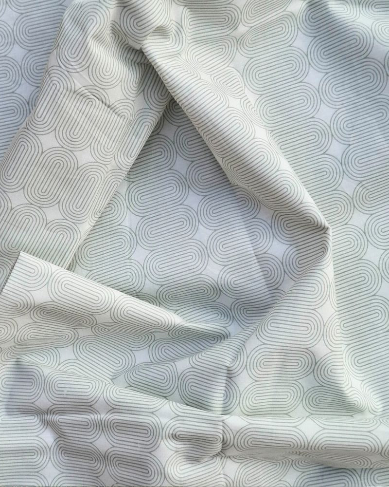 Nouveau Bedsheet with 2 Pillow Covers