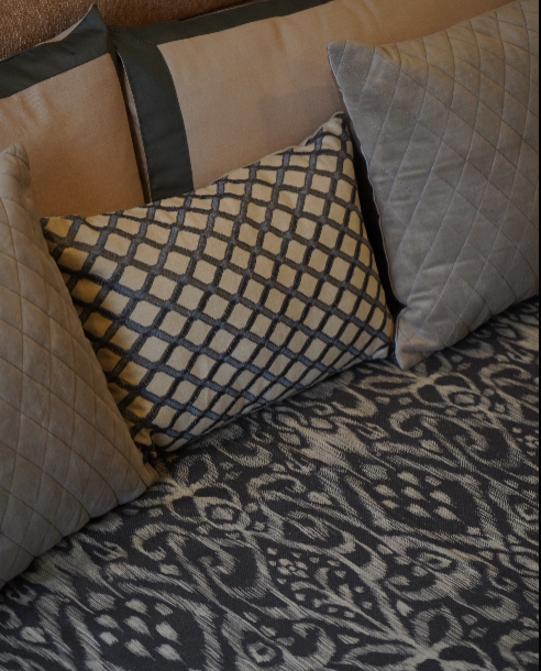 Inkloom Bedcover With 2 Pillow Covers