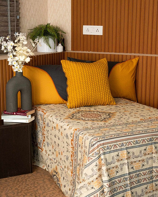 Summer In Ajmer Printed Bedsheet With 2 Pillow Covers