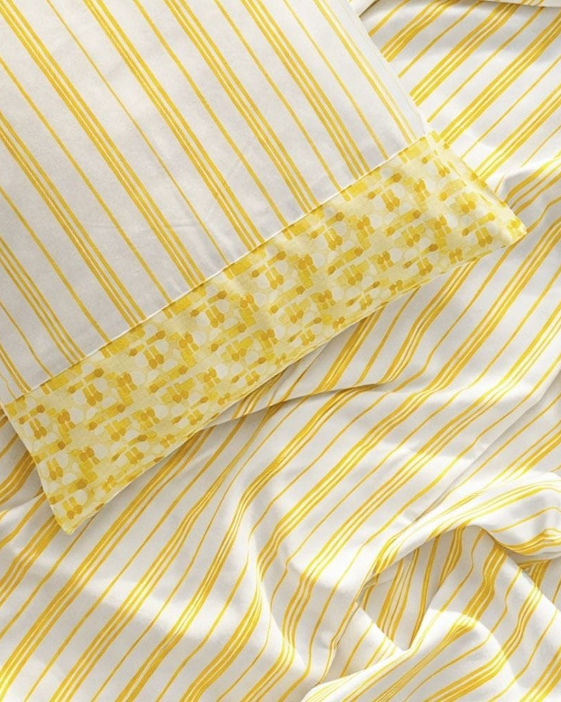 Sunstripe Bedsheet with 2 Pillow Covers
