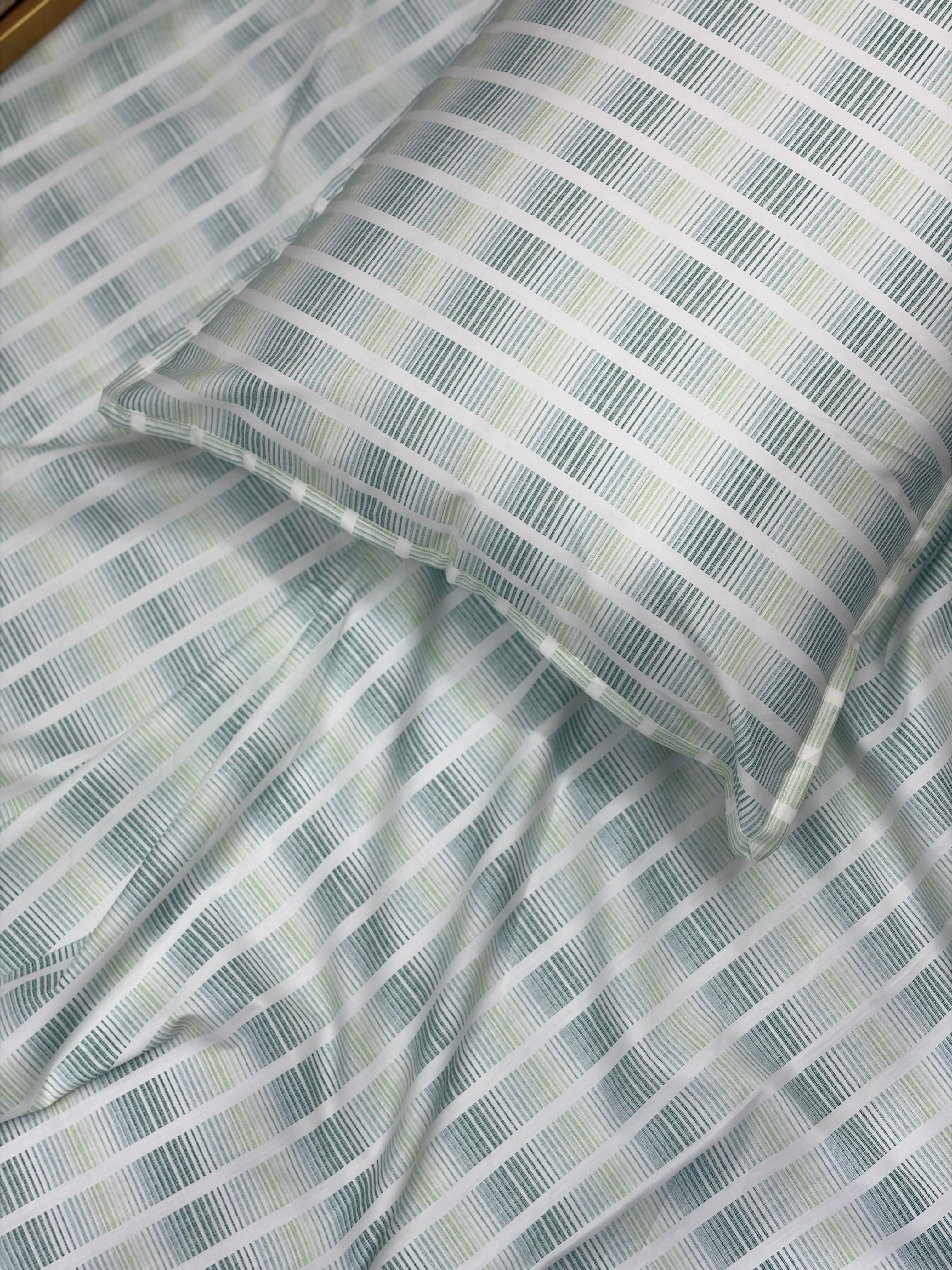 Teal Lines Bedsheet with 2 Pillow Covers