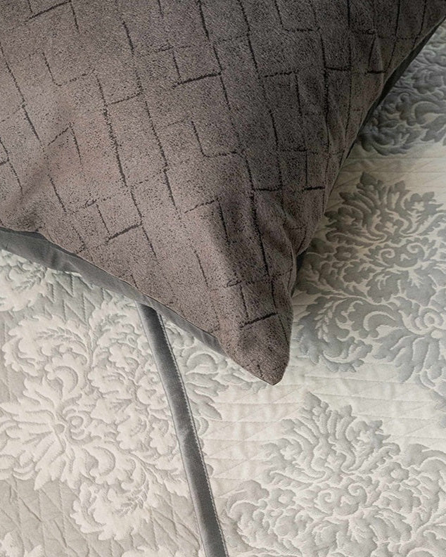 Traditional Weave Reversible Quilt